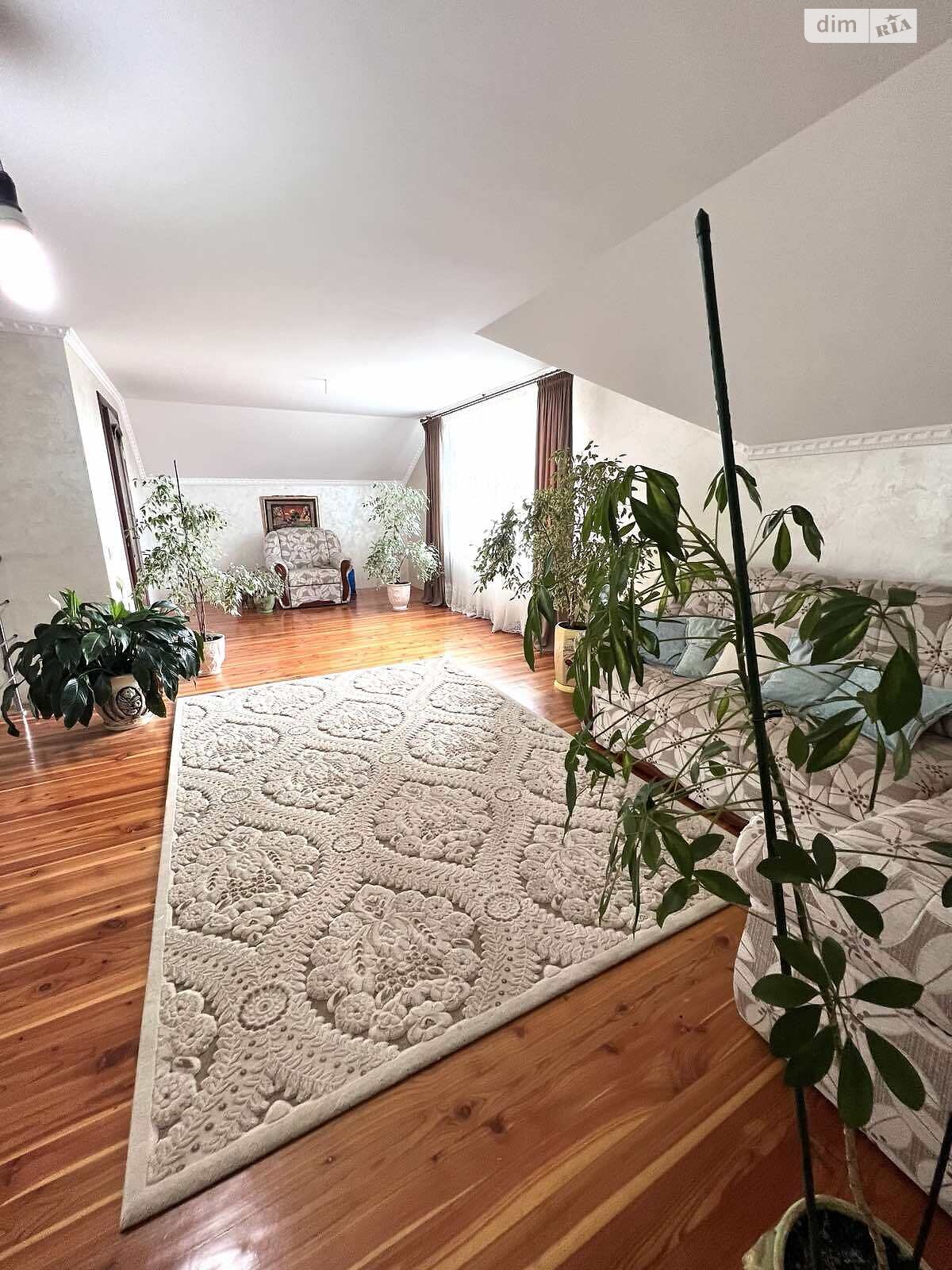 двоповерховий будинок, 280 кв. м, кирпич. Продаж у Смиківці фото 1 двоповерховий будинок, 280 кв. м, кирпич. Продаж у Смиківці фото 1