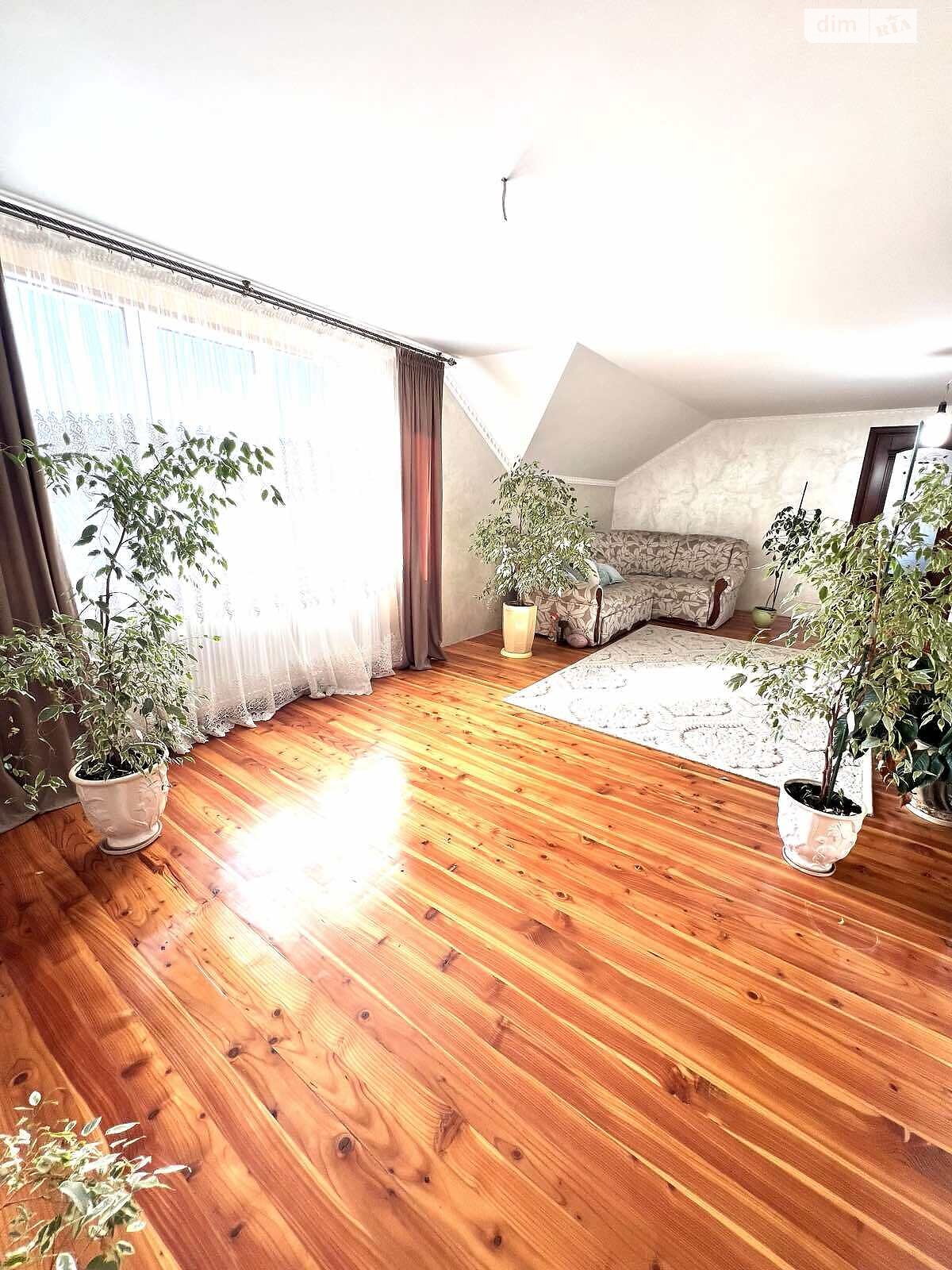 двоповерховий будинок, 280 кв. м, кирпич. Продаж у Смиківці фото 1 двоповерховий будинок, 280 кв. м, кирпич. Продаж у Смиківці фото 1