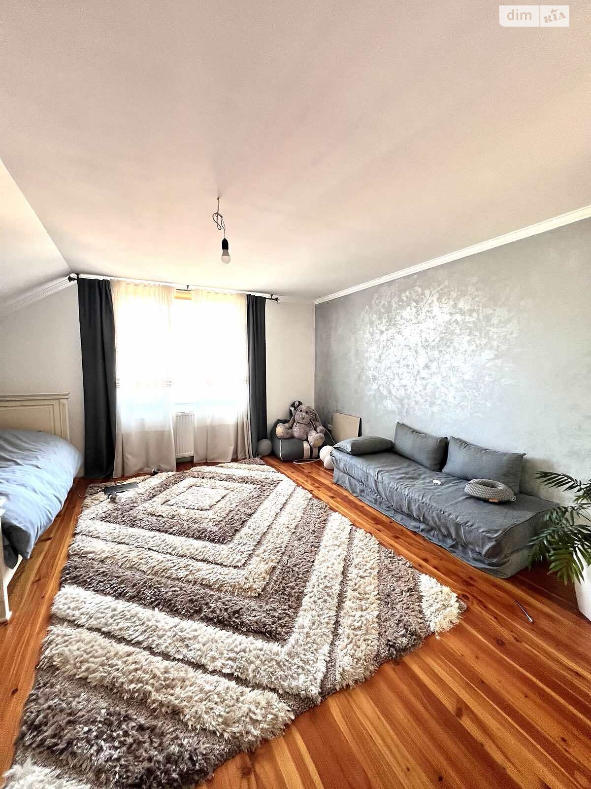 двоповерховий будинок, 280 кв. м, кирпич. Продаж у Смиківці фото 1 двоповерховий будинок, 280 кв. м, кирпич. Продаж у Смиківці фото 1