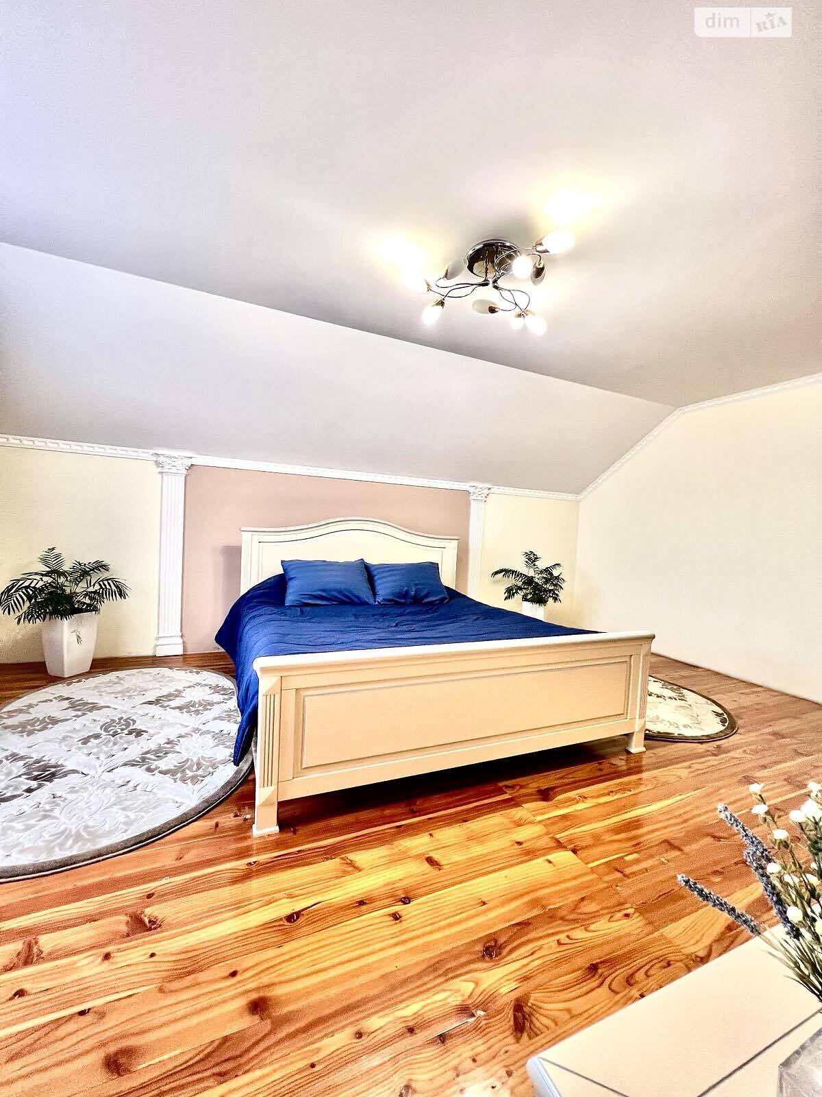 двоповерховий будинок, 280 кв. м, кирпич. Продаж у Смиківці фото 1 двоповерховий будинок, 280 кв. м, кирпич. Продаж у Смиківці фото 1