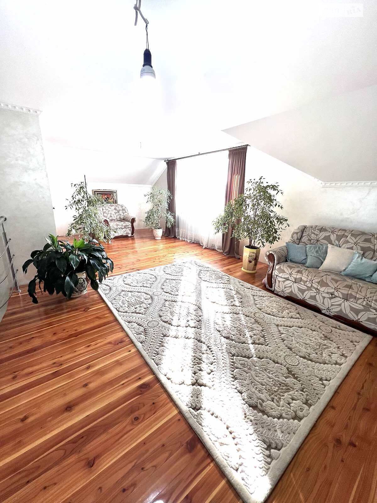 двоповерховий будинок, 280 кв. м, кирпич. Продаж у Смиківці фото 1 двоповерховий будинок, 280 кв. м, кирпич. Продаж у Смиківці фото 1