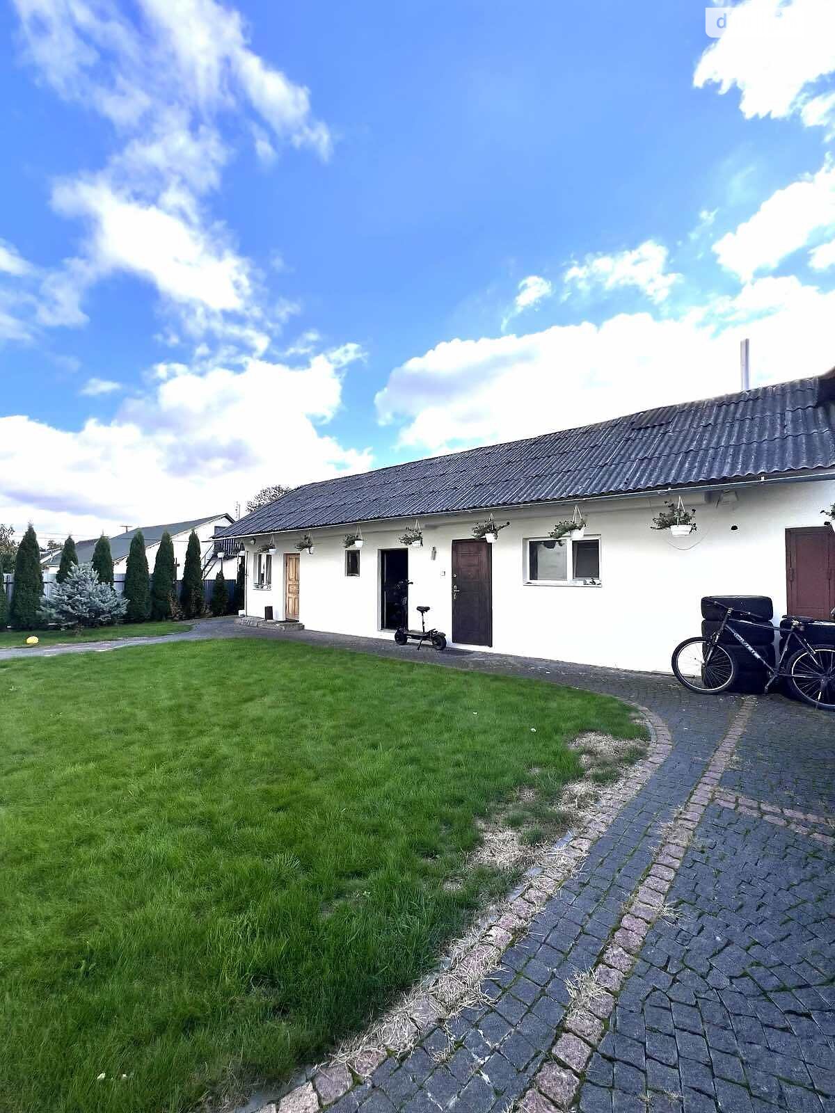 двоповерховий будинок, 280 кв. м, кирпич. Продаж у Смиківці фото 1 двоповерховий будинок, 280 кв. м, кирпич. Продаж у Смиківці фото 1