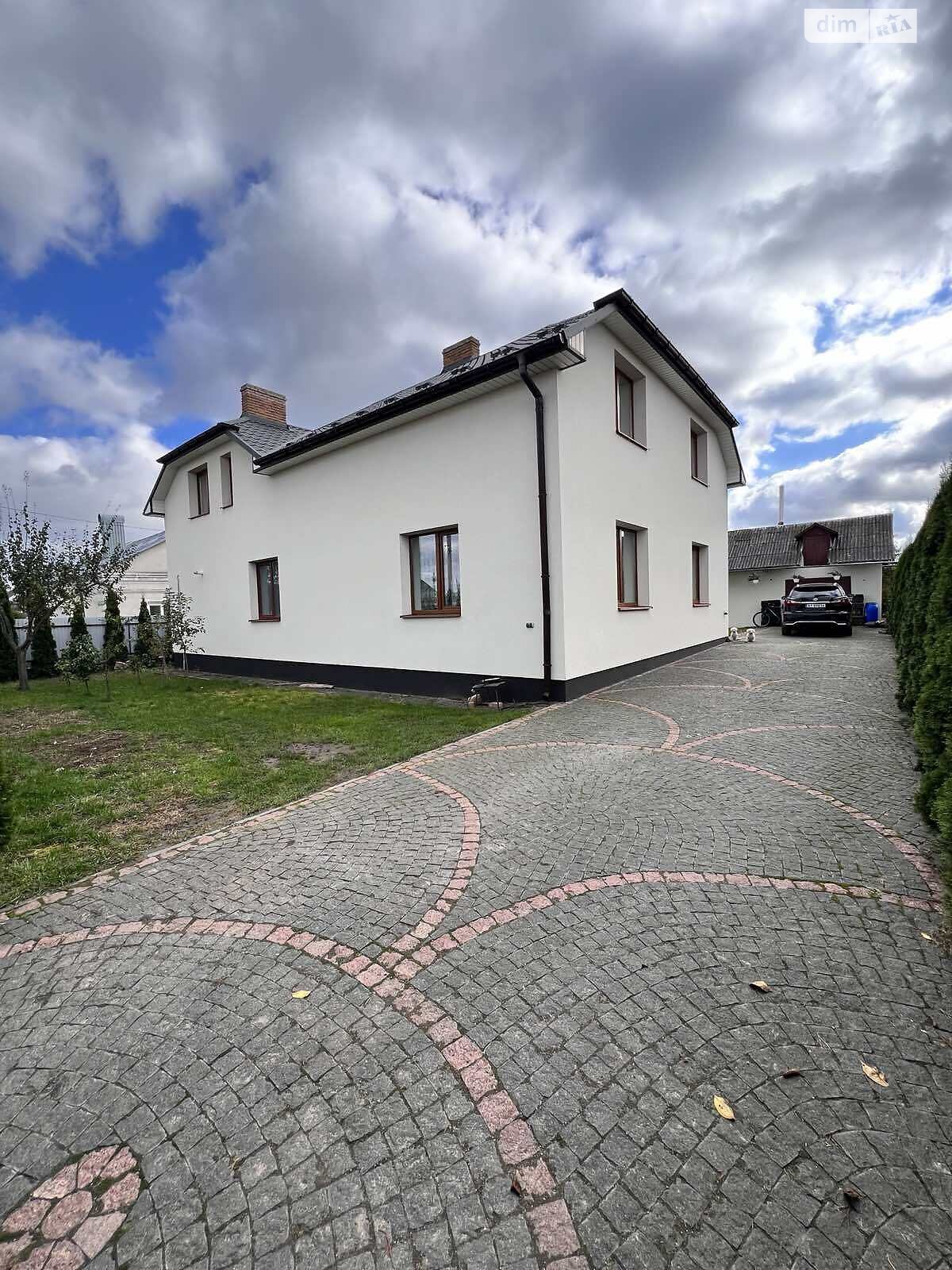 двоповерховий будинок, 280 кв. м, кирпич. Продаж у Смиківці фото 1 двоповерховий будинок, 280 кв. м, кирпич. Продаж у Смиківці фото 1