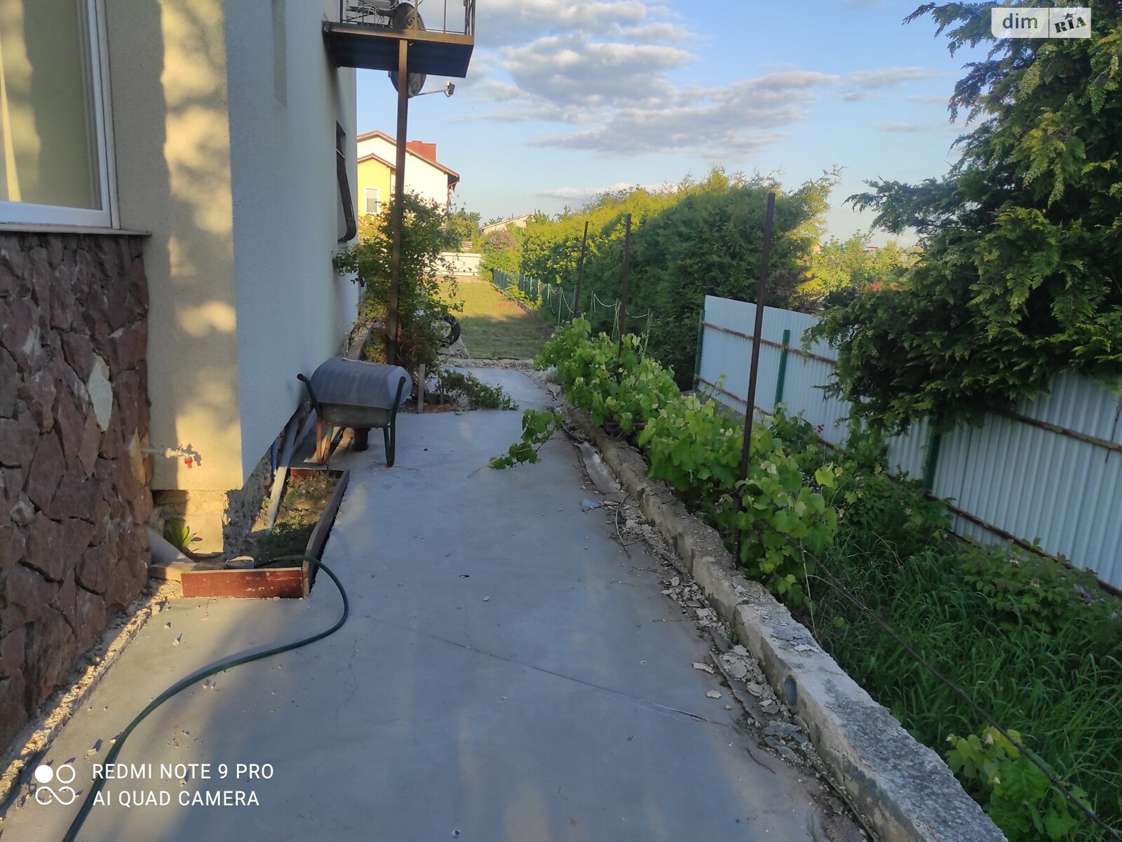 двоповерховий будинок з гаражем, 120 кв. м, цегла. Продаж у Смиківці фото 1 двоповерховий будинок з гаражем, 120 кв. м, цегла. Продаж у Смиківці фото 1