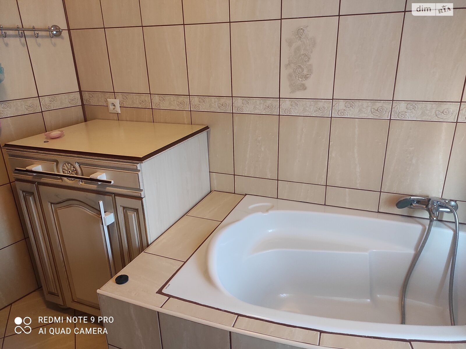 двоповерховий будинок з гаражем, 120 кв. м, цегла. Продаж у Смиківці фото 1 двоповерховий будинок з гаражем, 120 кв. м, цегла. Продаж у Смиківці фото 1