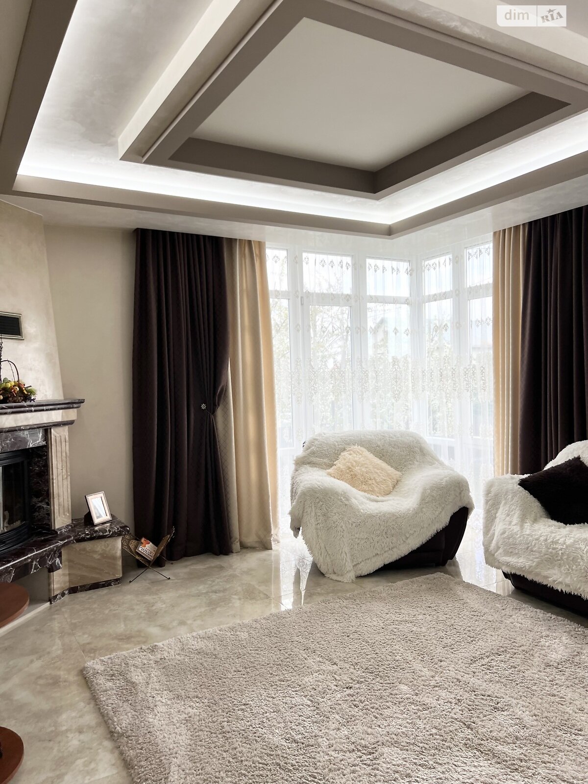 двоповерховий будинок з гаражем, 300 кв. м, цегла. Продаж у Смиківці фото 1 двоповерховий будинок з гаражем, 300 кв. м, цегла. Продаж у Смиківці фото 1