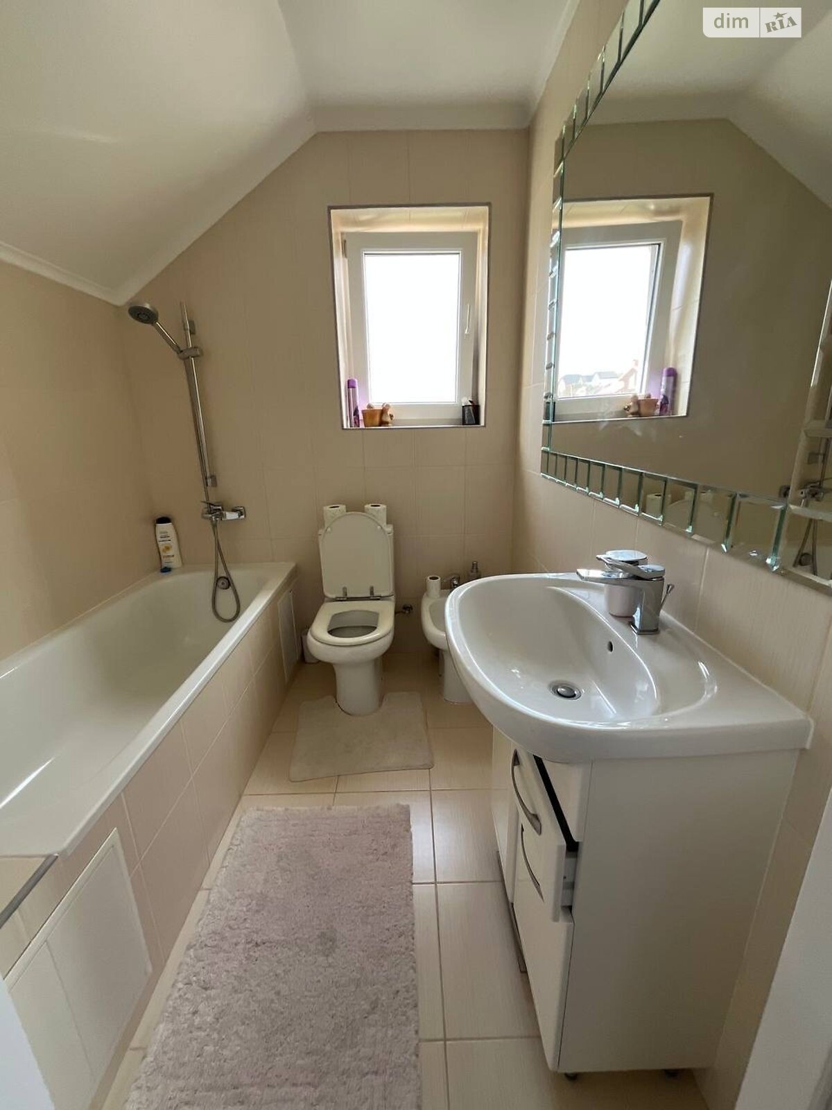 двоповерховий будинок з гаражем, 180 кв. м, цегла. Продаж у Смиківці фото 1 двоповерховий будинок з гаражем, 180 кв. м, цегла. Продаж у Смиківці фото 1