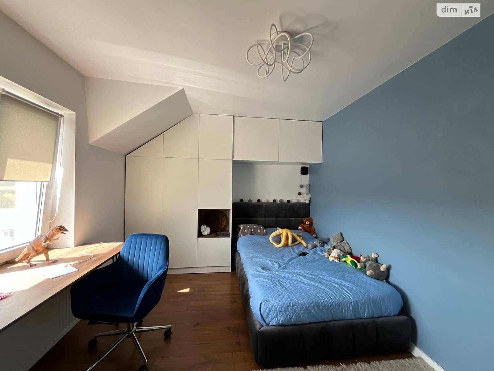 двоповерховий будинок з гаражем, 180 кв. м, цегла. Продаж у Смиківці фото 1 двоповерховий будинок з гаражем, 180 кв. м, цегла. Продаж у Смиківці фото 1