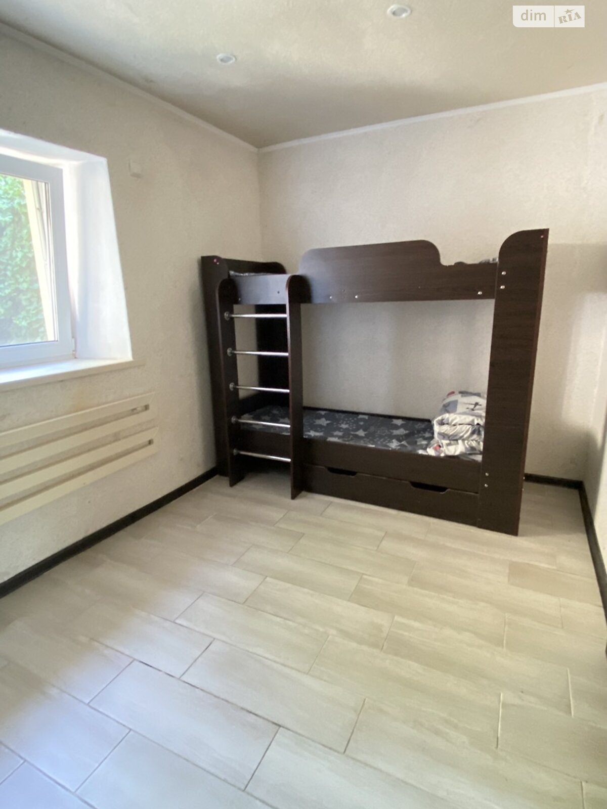 одноэтажный дом с гаражом, 10 кв. м, кирпич. Продажа в Снигиревке фото 1 одноэтажный дом с гаражом, 10 кв. м, кирпич. Продажа в Снигиревке фото 1
