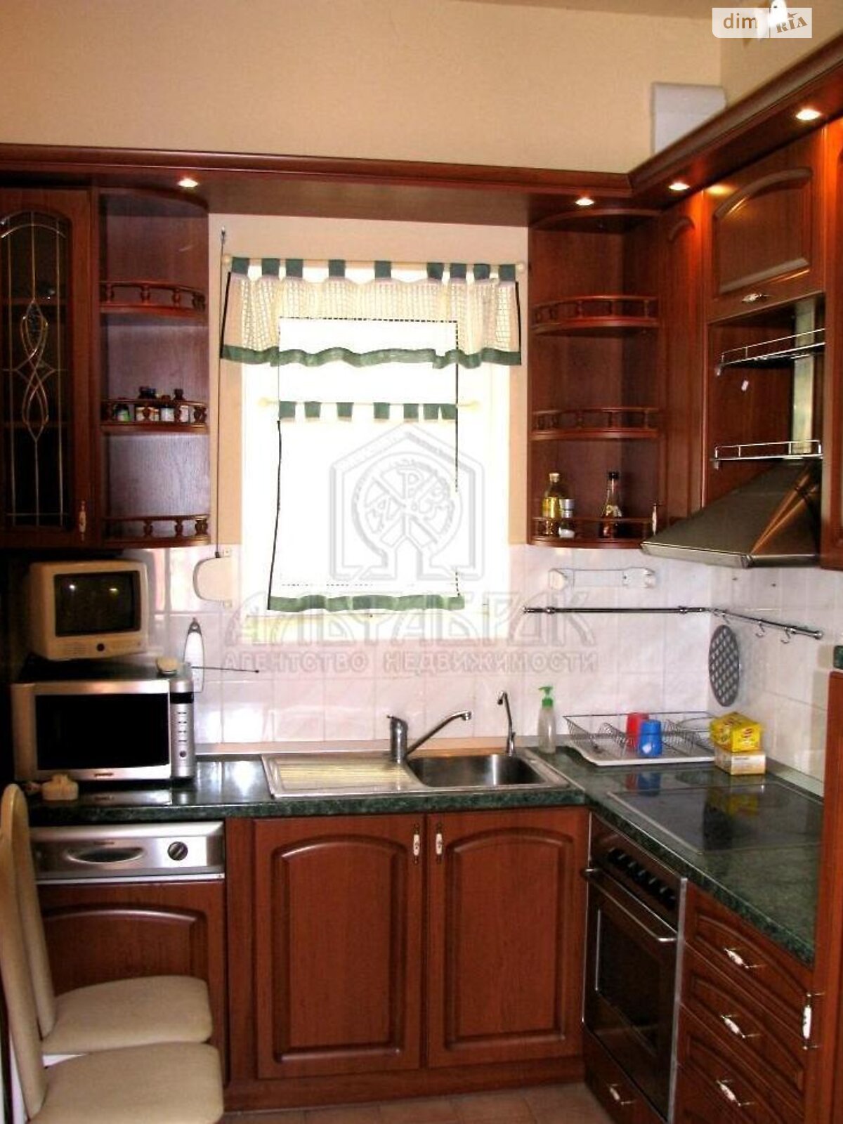трехэтажный дом, 347.5 кв. м, кирпич. Продажа в Софиевской Борщаговке фото 1 трехэтажный дом, 347.5 кв. м, кирпич. Продажа в Софиевской Борщаговке фото 1