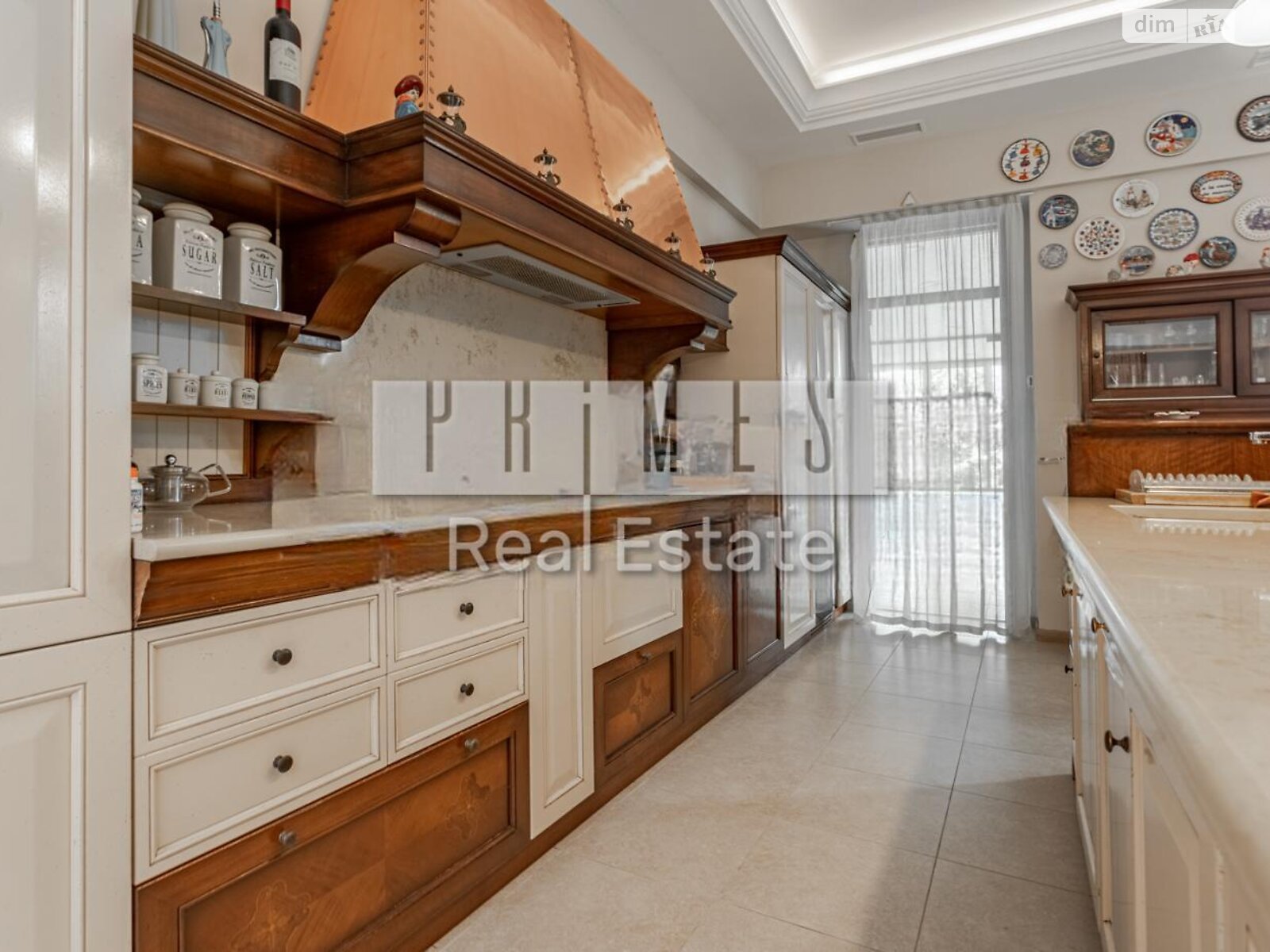 трехэтажный дом с верандой, 1164.5 кв. м, кирпич. Продажа в Софиевской Борщаговке фото 1 трехэтажный дом с верандой, 1164.5 кв. м, кирпич. Продажа в Софиевской Борщаговке фото 1