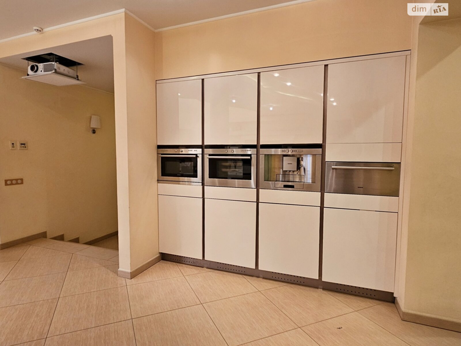 двоповерховий будинок з гаражем, 554 кв. м, цегла. Продаж у Софіївській Борщагівці фото 1 двоповерховий будинок з гаражем, 554 кв. м, цегла. Продаж у Софіївській Борщагівці фото 1
