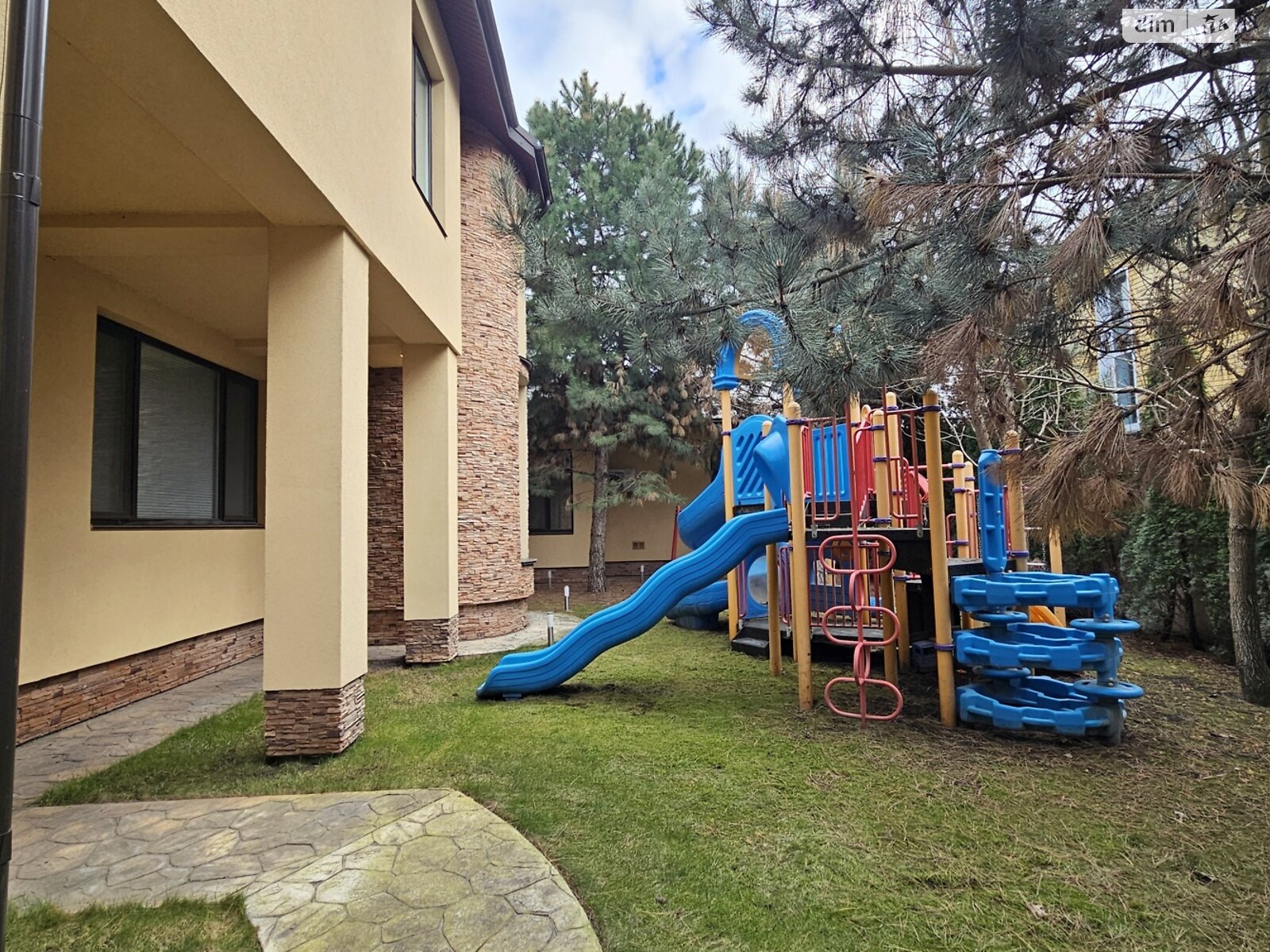 двоповерховий будинок з гаражем, 554 кв. м, цегла. Продаж у Софіївській Борщагівці фото 1 двоповерховий будинок з гаражем, 554 кв. м, цегла. Продаж у Софіївській Борщагівці фото 1