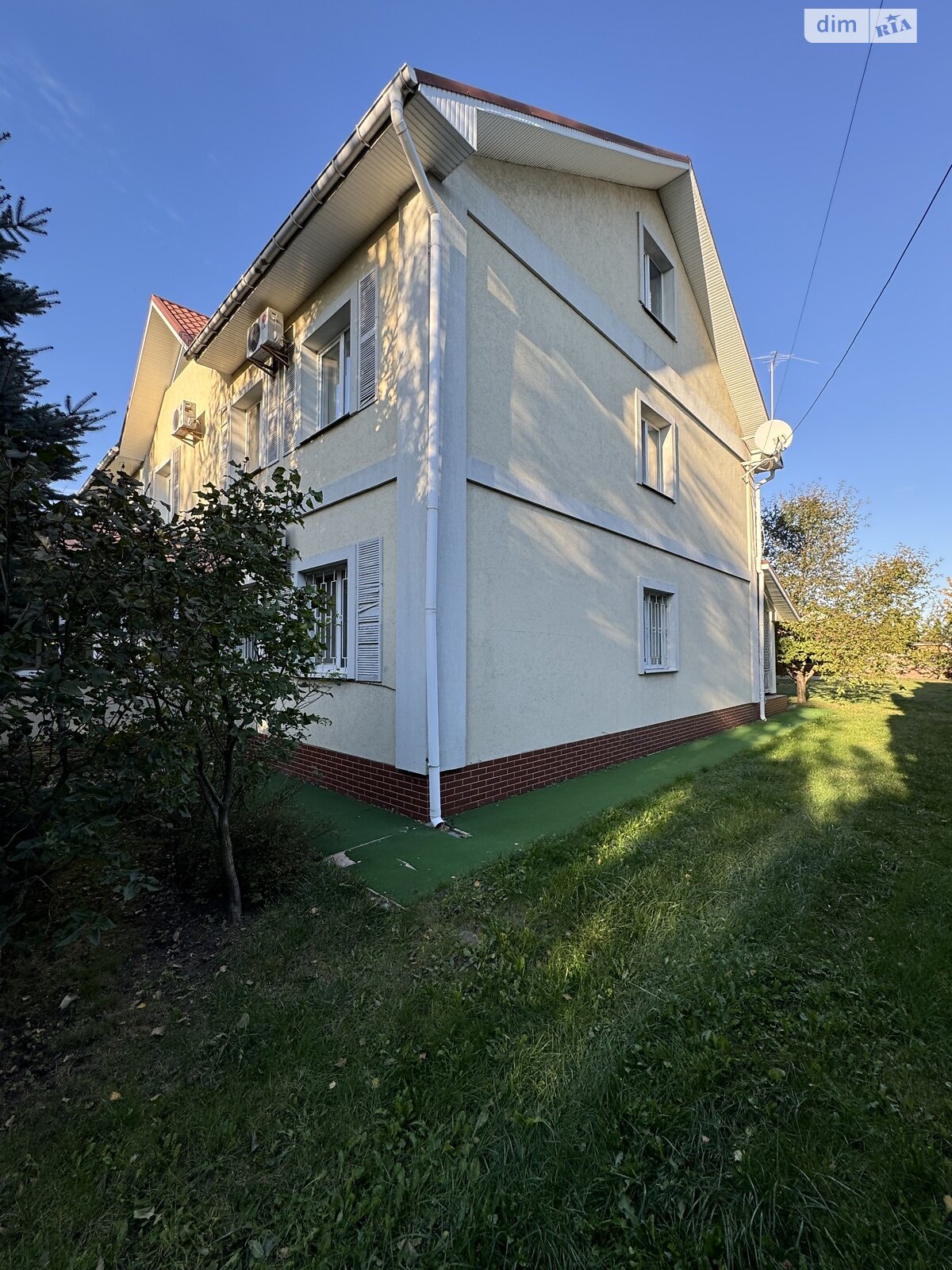 трехэтажный дом с гаражом, 471.6 кв. м, кирпич. Продажа в Софиевской Борщаговке фото 1 трехэтажный дом с гаражом, 471.6 кв. м, кирпич. Продажа в Софиевской Борщаговке фото 1