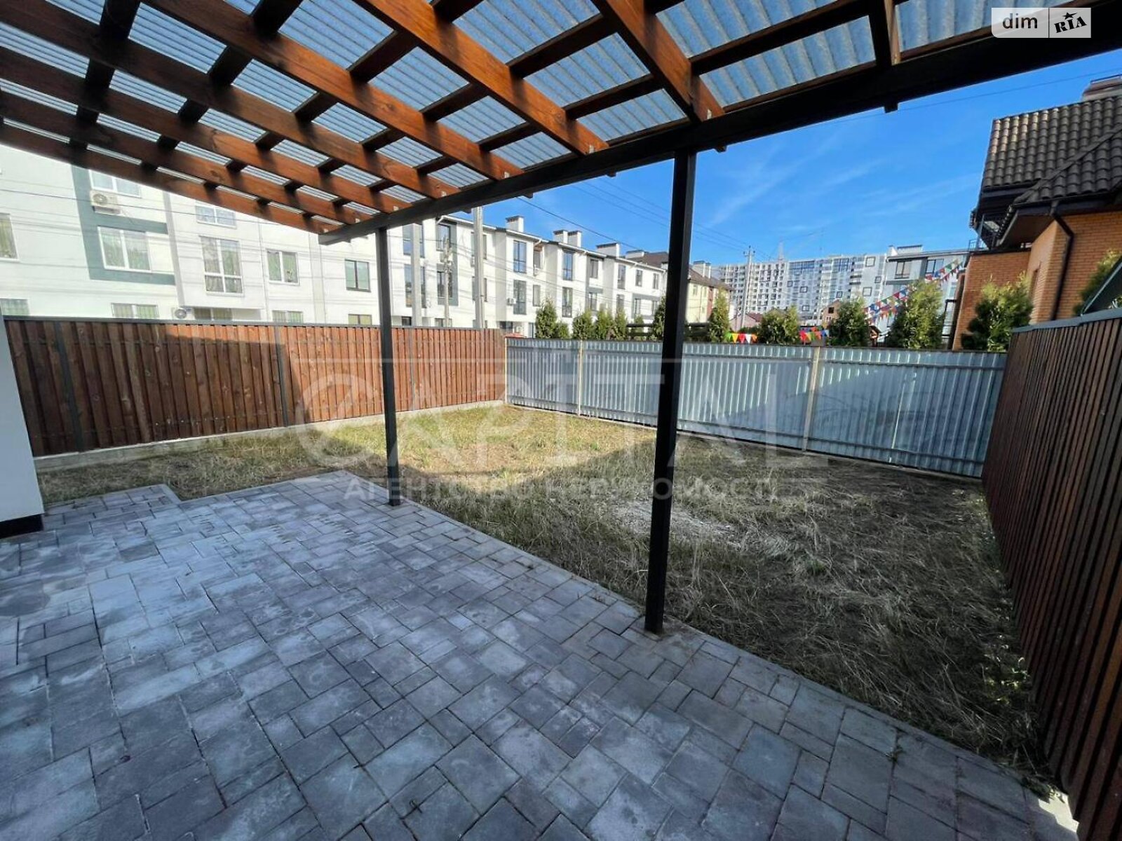 трехэтажный дом, 160 кв. м, кирпич. Продажа в Софиевской Борщаговке фото 1 трехэтажный дом, 160 кв. м, кирпич. Продажа в Софиевской Борщаговке фото 1
