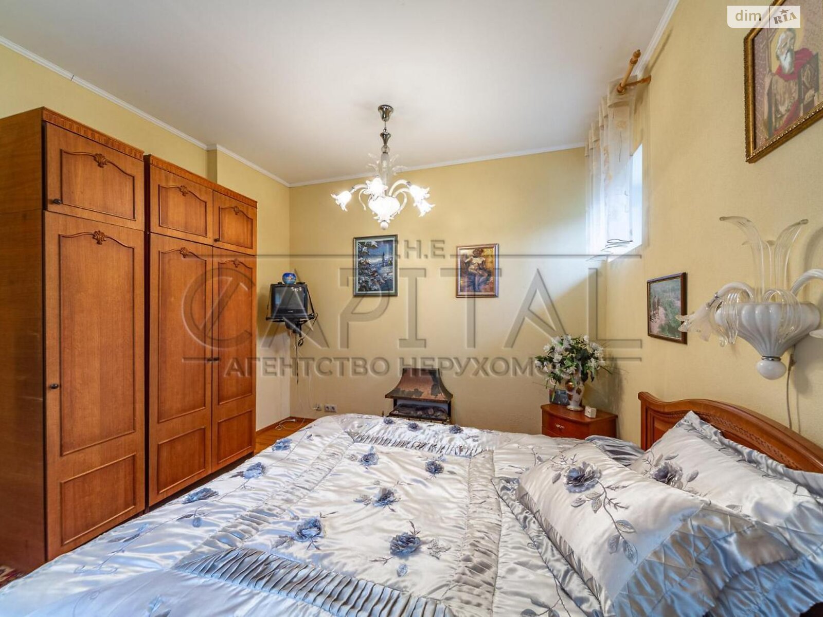 двухэтажный дом с верандой, 250 кв. м, кирпич. Продажа в Софиевской Борщаговке фото 1 двухэтажный дом с верандой, 250 кв. м, кирпич. Продажа в Софиевской Борщаговке фото 1