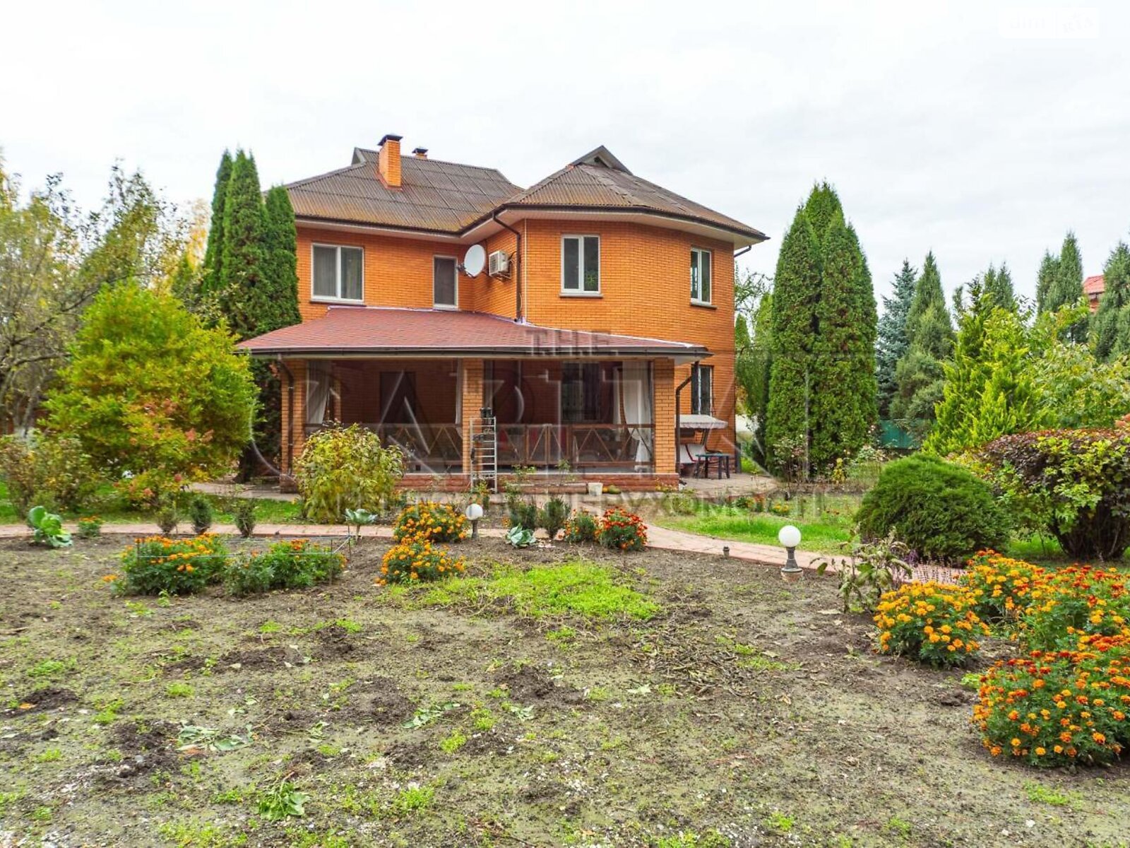 двухэтажный дом с верандой, 250 кв. м, кирпич. Продажа в Софиевской Борщаговке фото 1 двухэтажный дом с верандой, 250 кв. м, кирпич. Продажа в Софиевской Борщаговке фото 1