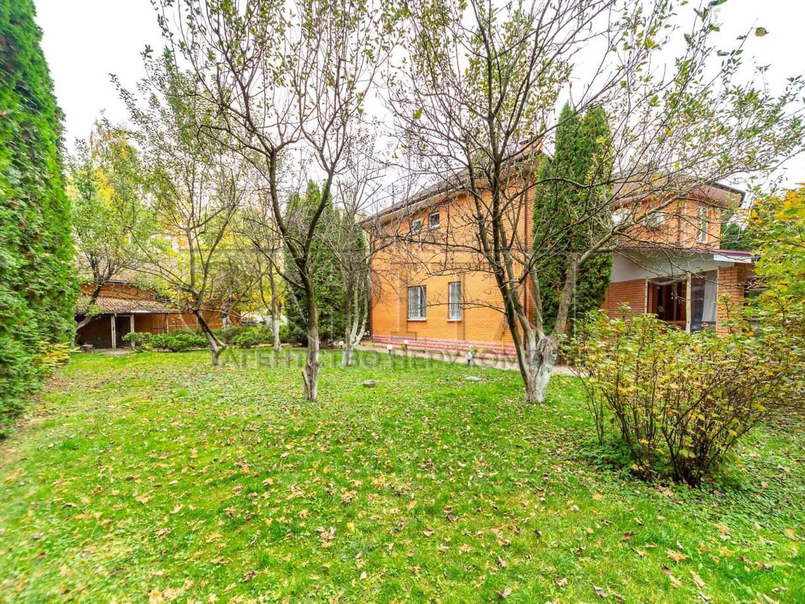 двухэтажный дом с верандой, 250 кв. м, кирпич. Продажа в Софиевской Борщаговке фото 1 двухэтажный дом с верандой, 250 кв. м, кирпич. Продажа в Софиевской Борщаговке фото 1