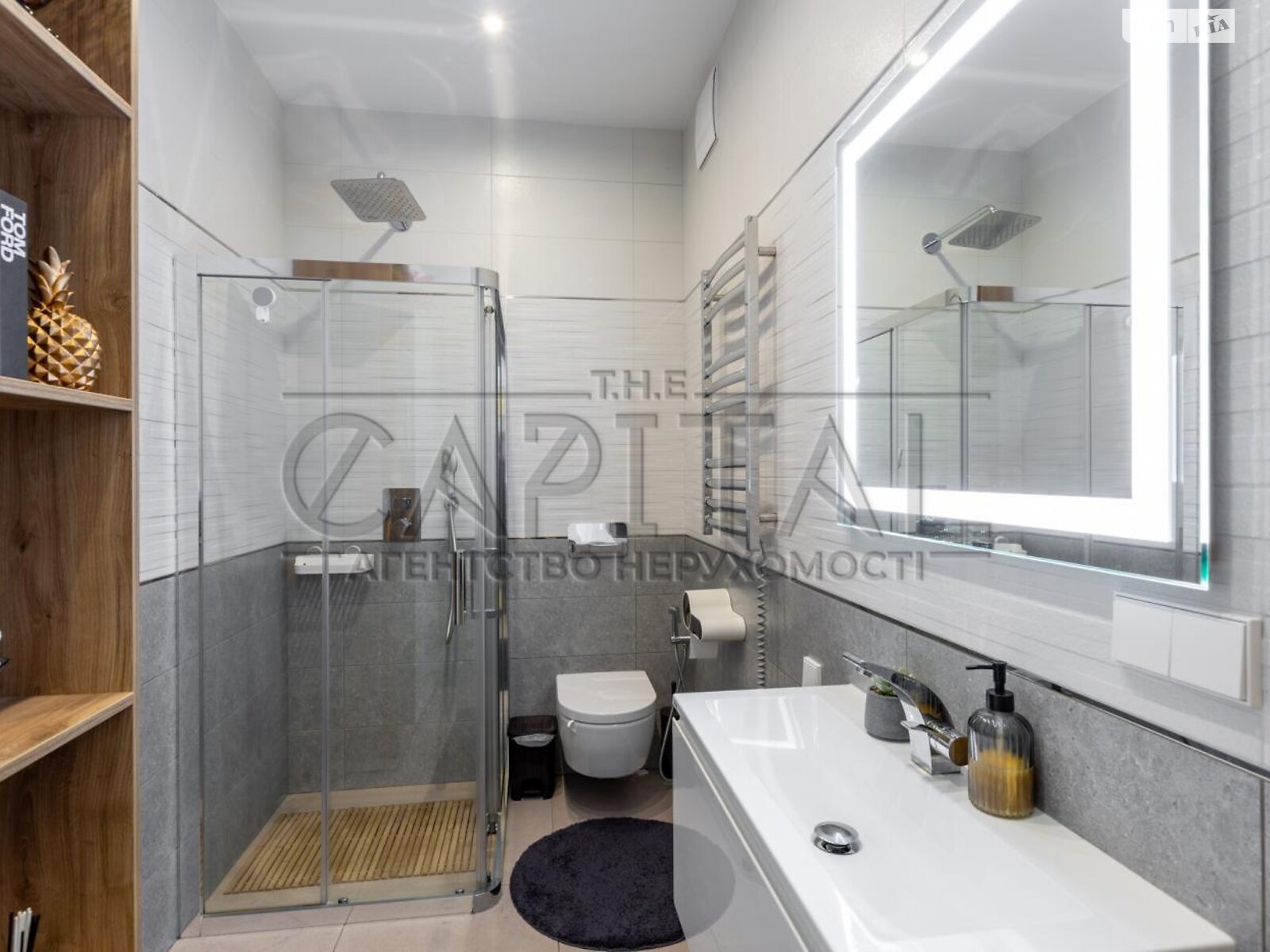 трехэтажный дом с отоплением, 260 кв. м, кирпич. Продажа в Софиевской Борщаговке фото 1 трехэтажный дом с отоплением, 260 кв. м, кирпич. Продажа в Софиевской Борщаговке фото 1