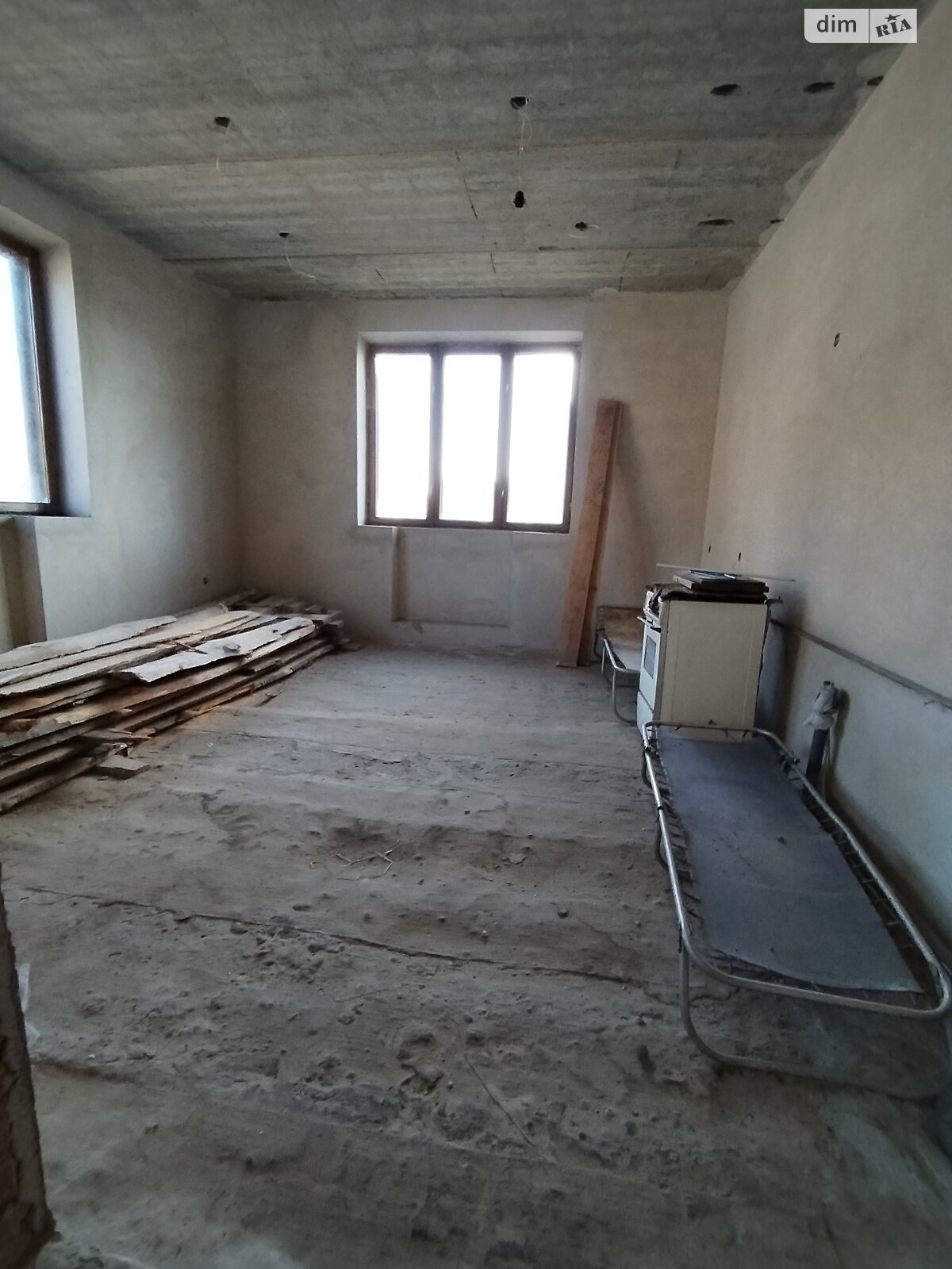 трехэтажный дом, 270 кв. м, кирпич. Продажа в Сокале район Сокаль фото 1 трехэтажный дом, 270 кв. м, кирпич. Продажа в Сокале район Сокаль фото 1