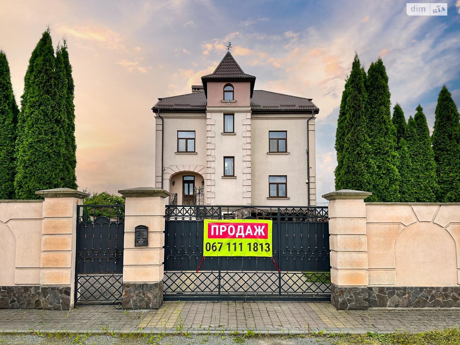 трехэтажный дом с гаражом, 490.5 кв. м, кирпич. Продажа в Сокольниках фото 1