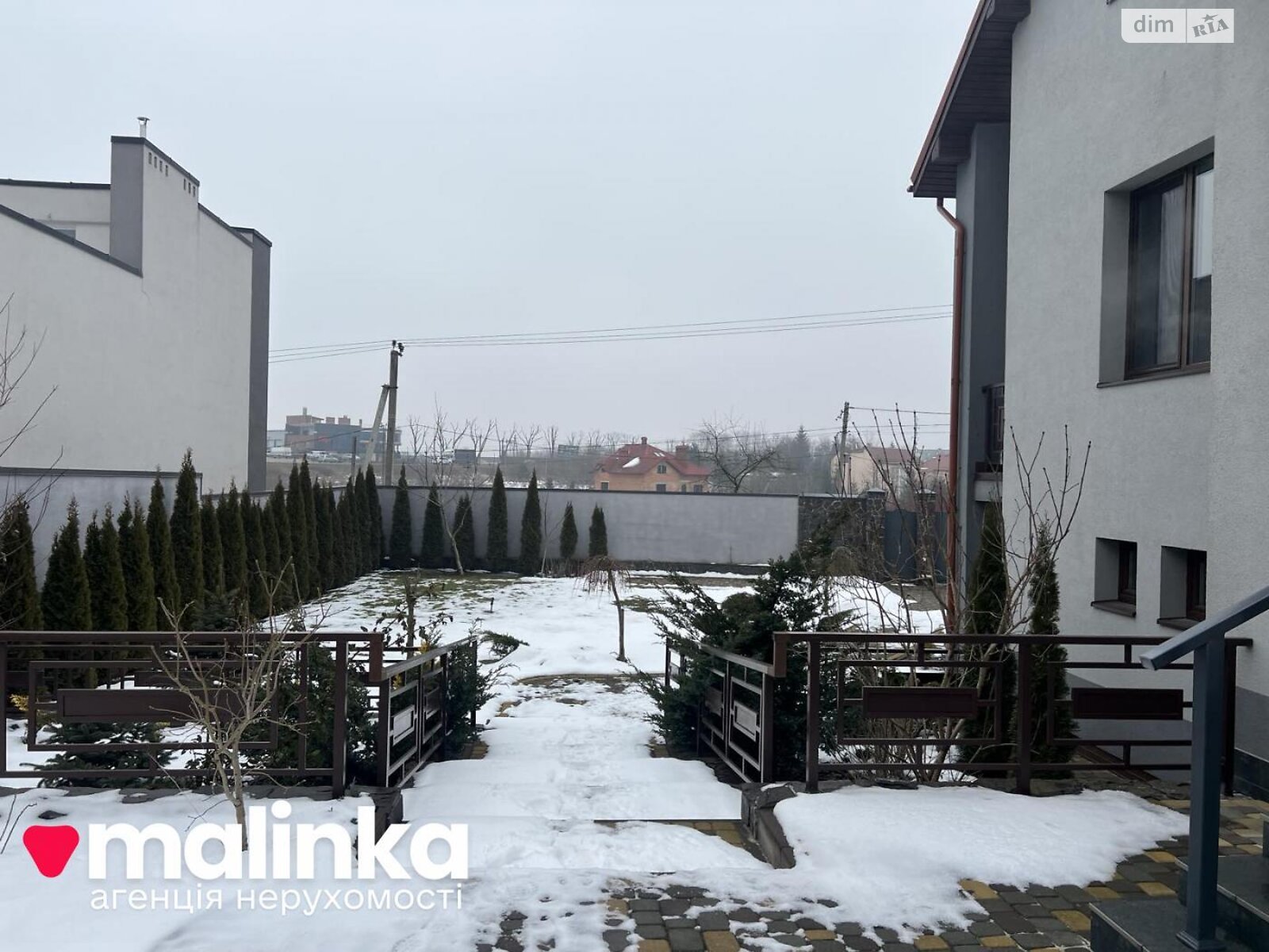 двухэтажный дом с балконом, 310 кв. м, кирпич. Продажа в Сокольниках фото 1