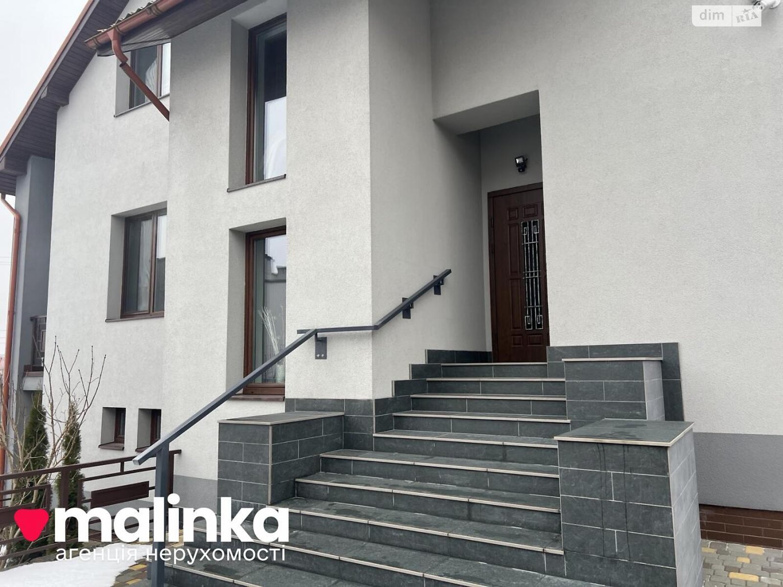 двухэтажный дом с балконом, 310 кв. м, кирпич. Продажа в Сокольниках фото 1