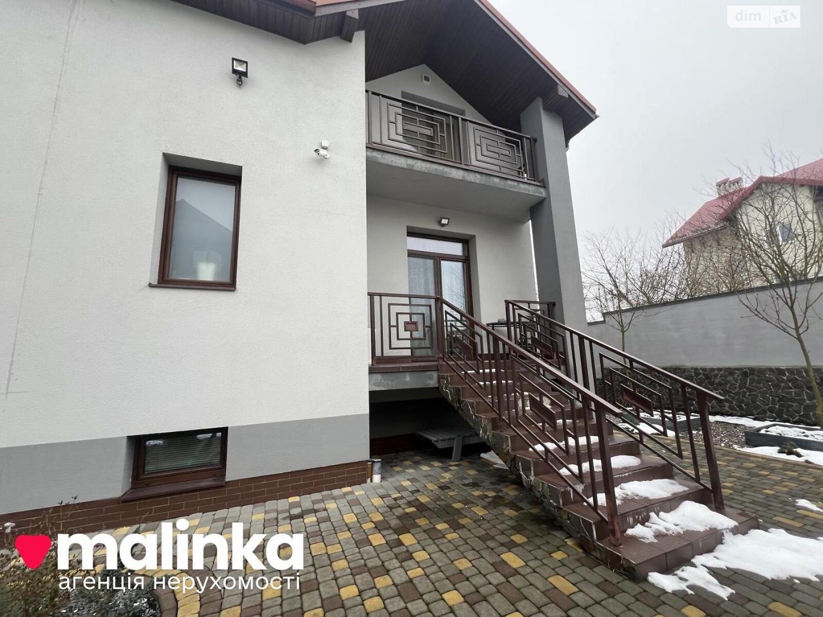 двухэтажный дом с балконом, 310 кв. м, кирпич. Продажа в Сокольниках фото 1