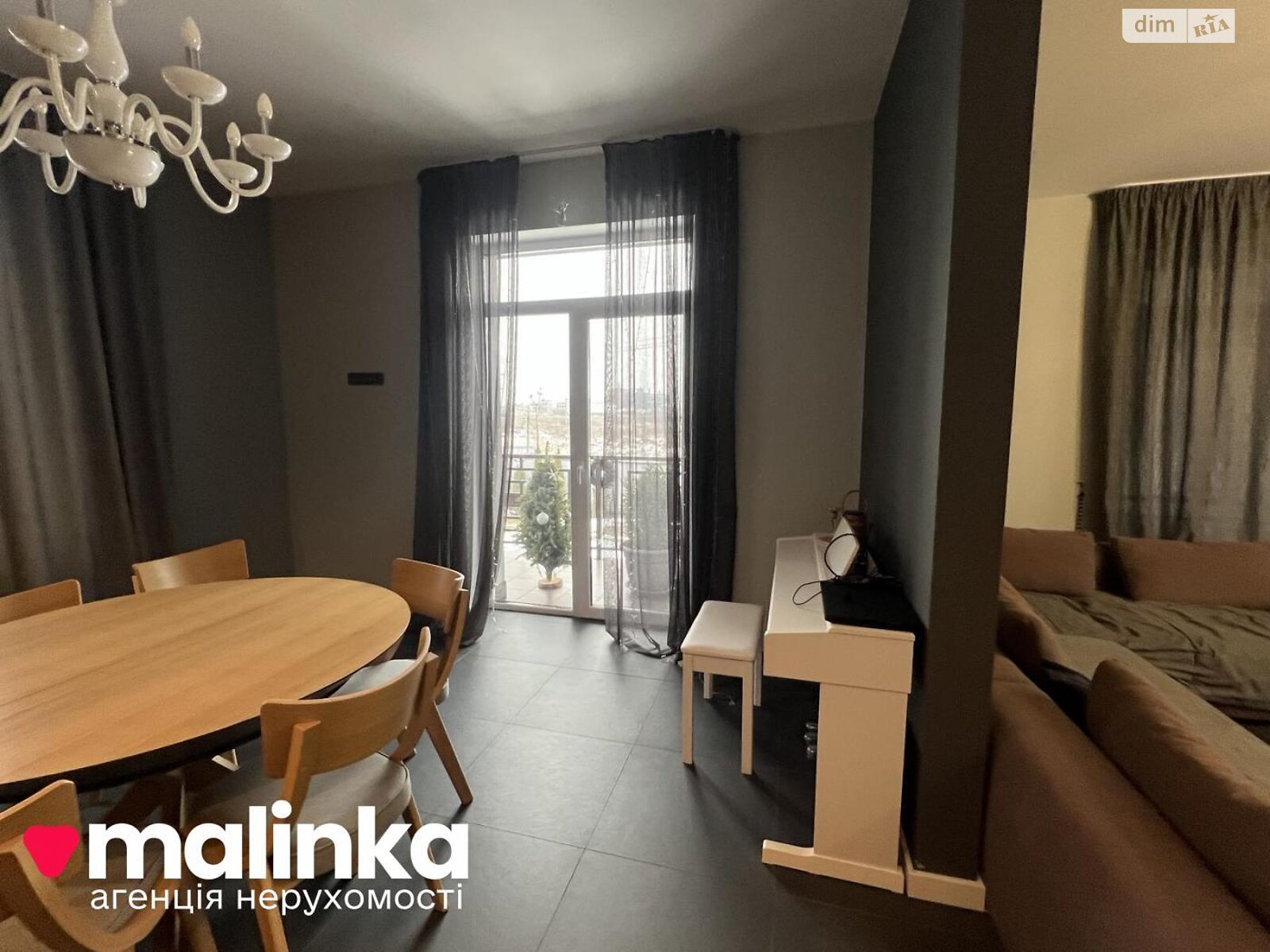 двухэтажный дом с балконом, 310 кв. м, кирпич. Продажа в Сокольниках фото 1