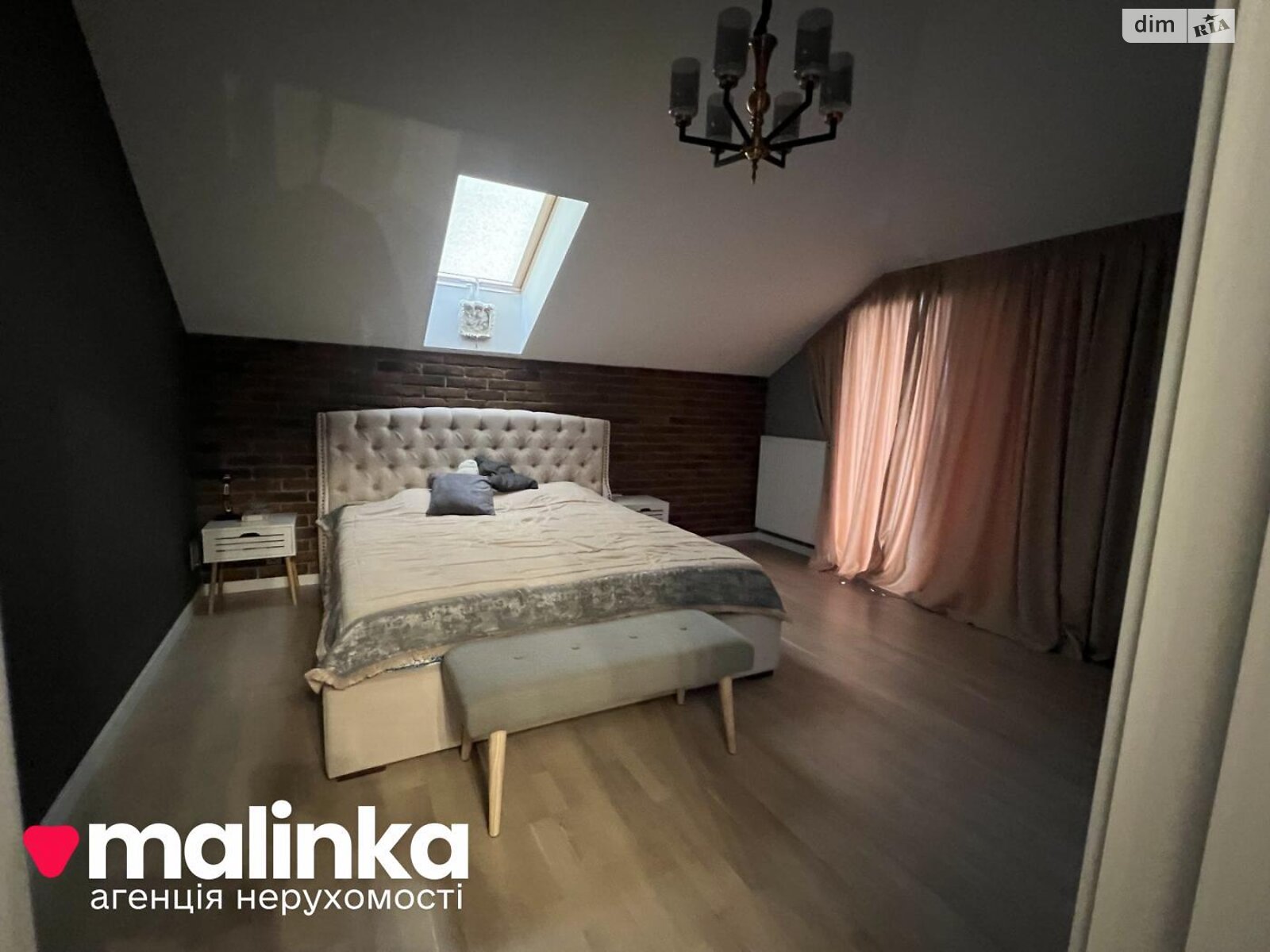 двухэтажный дом с балконом, 310 кв. м, кирпич. Продажа в Сокольниках фото 1