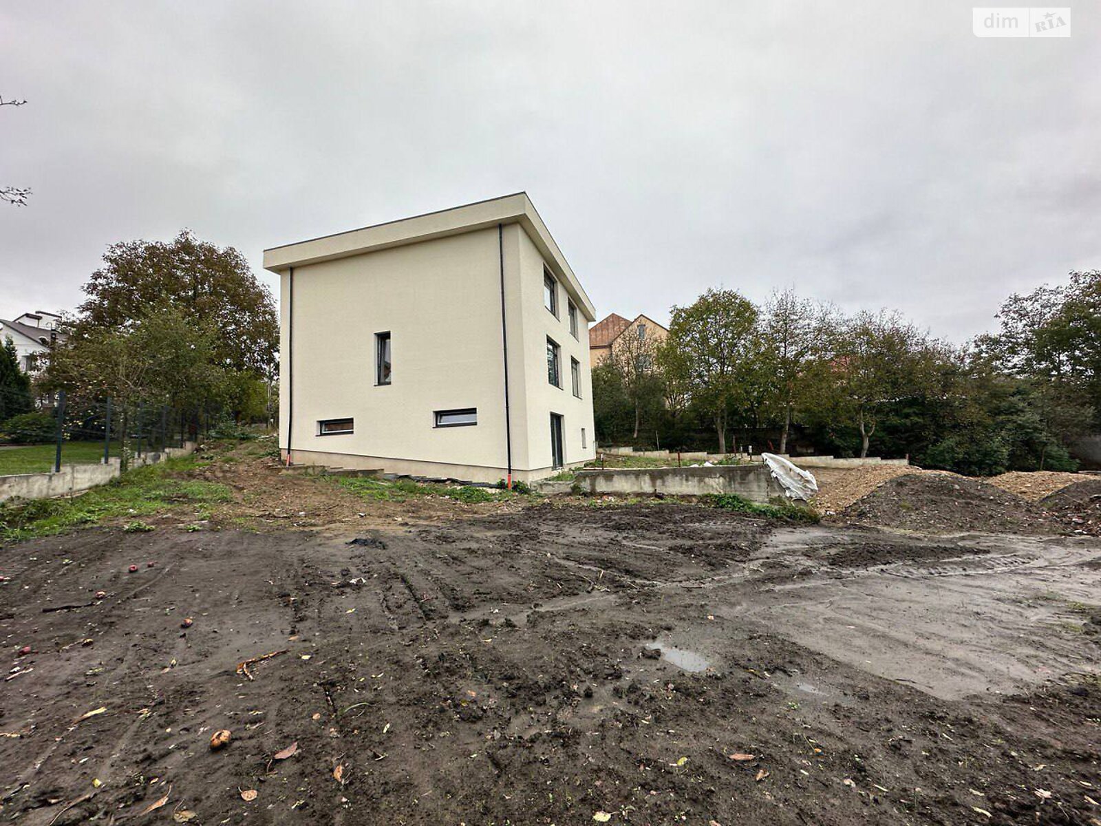 трехэтажный дом, 285 кв. м, кирпич. Продажа в Сокольниках фото 1 трехэтажный дом, 285 кв. м, кирпич. Продажа в Сокольниках фото 1