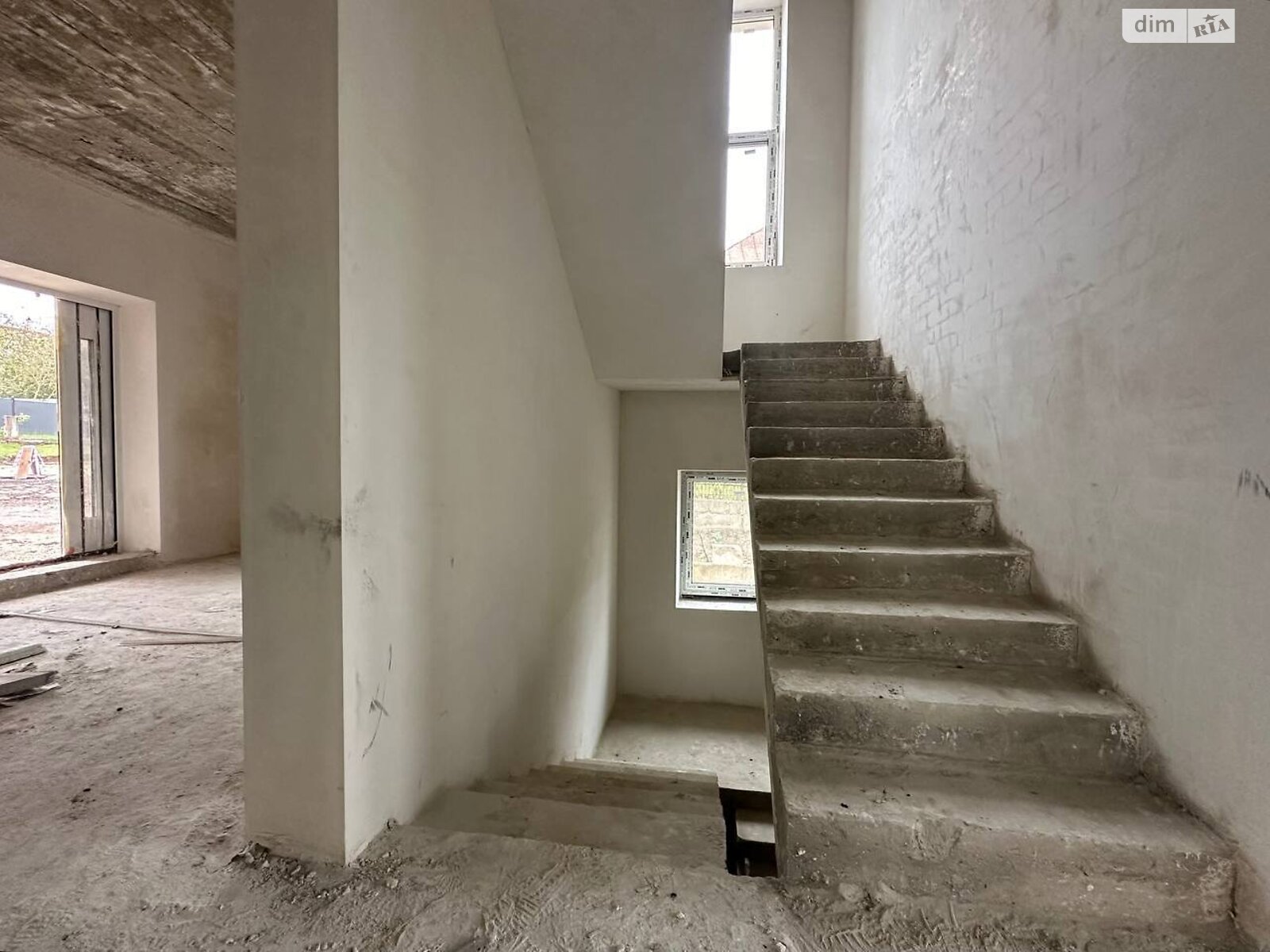 трехэтажный дом, 285 кв. м, кирпич. Продажа в Сокольниках фото 1 трехэтажный дом, 285 кв. м, кирпич. Продажа в Сокольниках фото 1