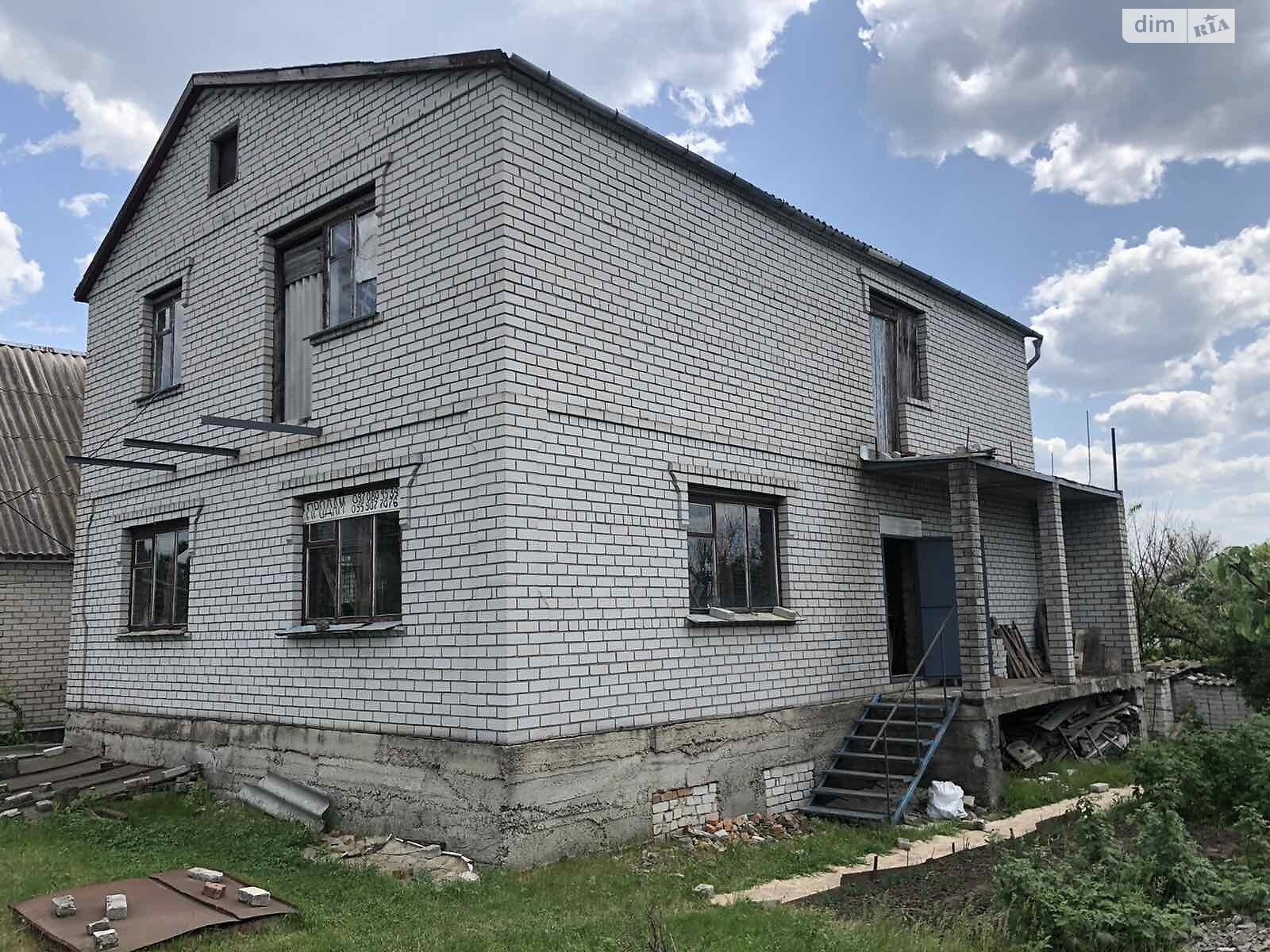 двухэтажный дом, 180 кв. м, кирпич. Продажа в Соленом фото 1