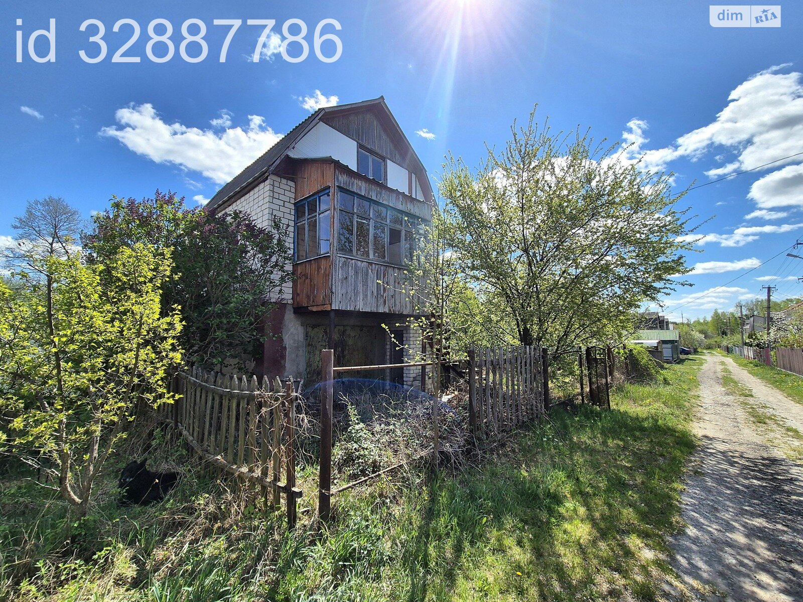 двоповерховий будинок з гаражем, 70 кв. м, цегла. Продаж у Сонячне фото 1 двоповерховий будинок з гаражем, 70 кв. м, цегла. Продаж у Сонячне фото 1