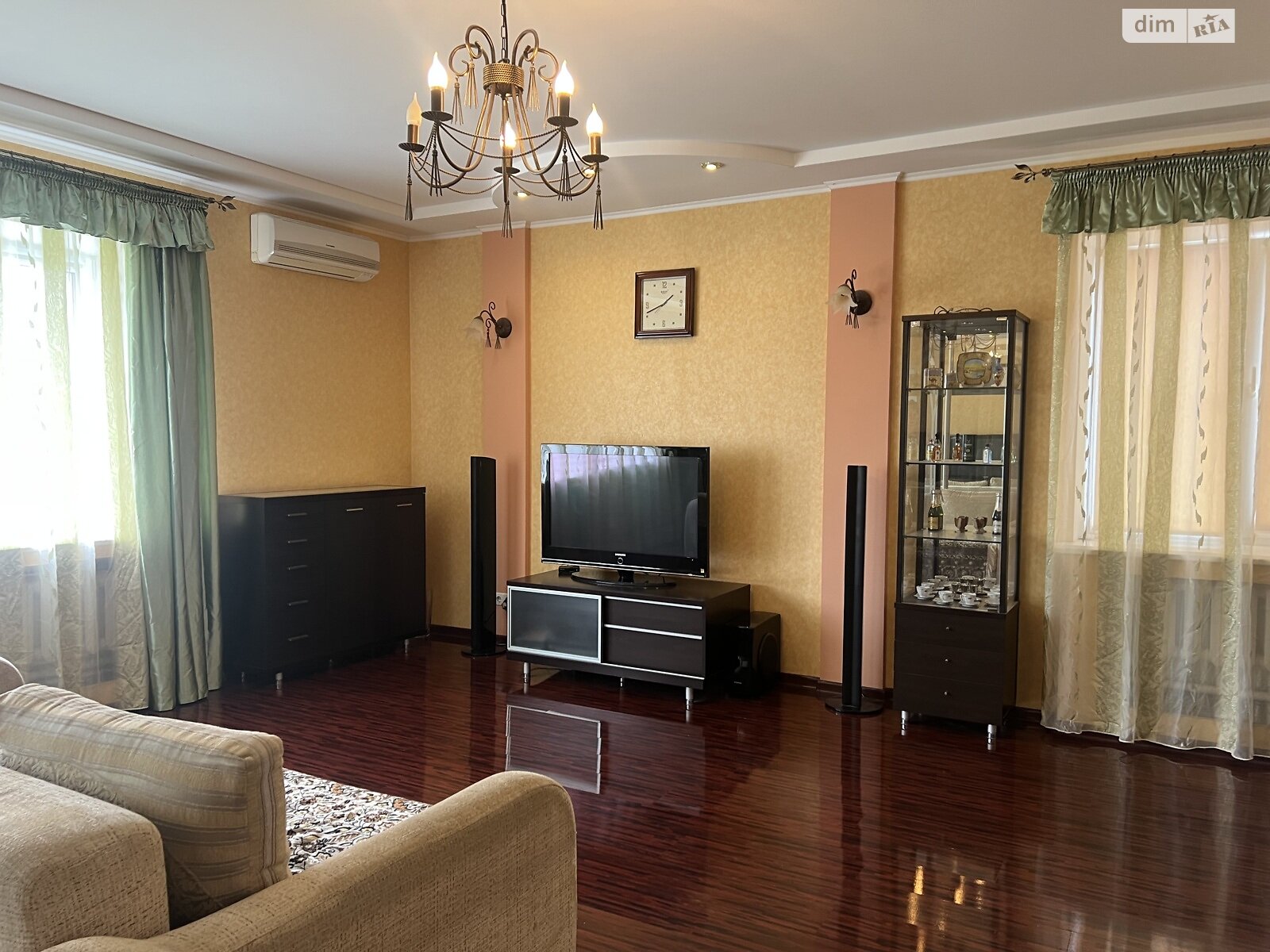 двухэтажный дом с ремонтом, 250 кв. м, кирпич. Продажа в Солнечном фото 1 двухэтажный дом с ремонтом, 250 кв. м, кирпич. Продажа в Солнечном фото 1