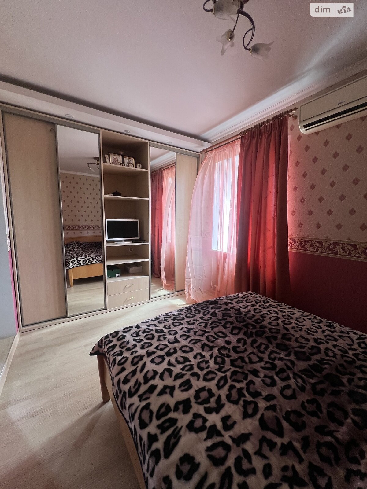 двухэтажный дом с ремонтом, 250 кв. м, кирпич. Продажа в Солнечном фото 1 двухэтажный дом с ремонтом, 250 кв. м, кирпич. Продажа в Солнечном фото 1