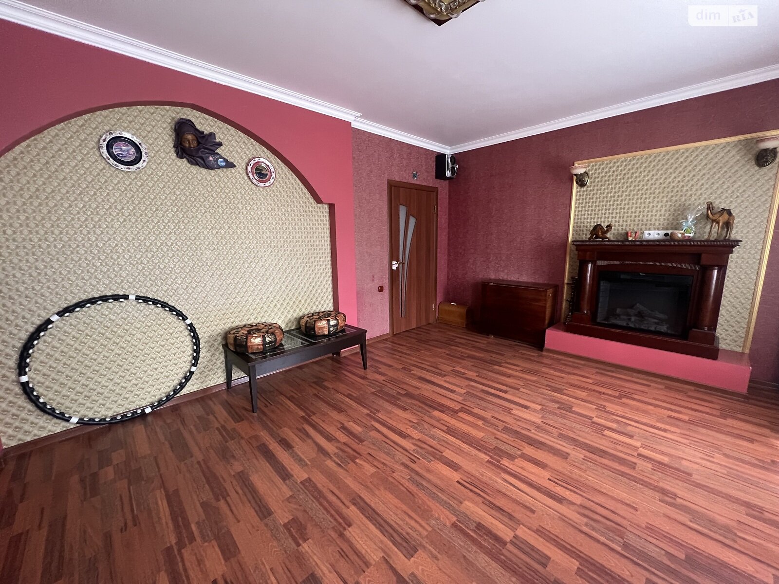 двухэтажный дом с ремонтом, 250 кв. м, кирпич. Продажа в Солнечном фото 1 двухэтажный дом с ремонтом, 250 кв. м, кирпич. Продажа в Солнечном фото 1
