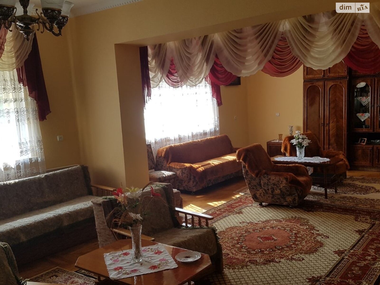 двоповерховий будинок, 327 кв. м, цегла. Продаж у Соломонове фото 1 двоповерховий будинок, 327 кв. м, цегла. Продаж у Соломонове фото 1