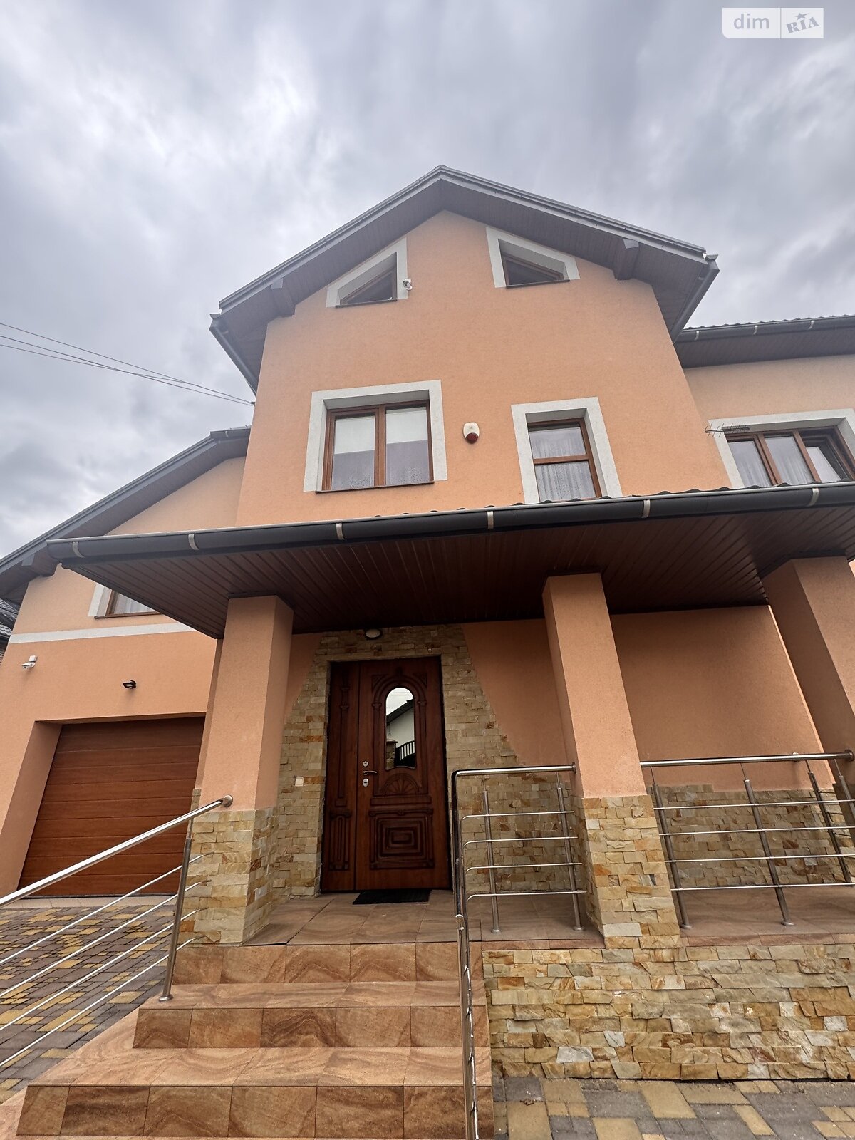 двоповерховий будинок з верандою, 237.8 кв. м, цегла. Продаж у Солонці фото 1 двоповерховий будинок з верандою, 237.8 кв. м, цегла. Продаж у Солонці фото 1