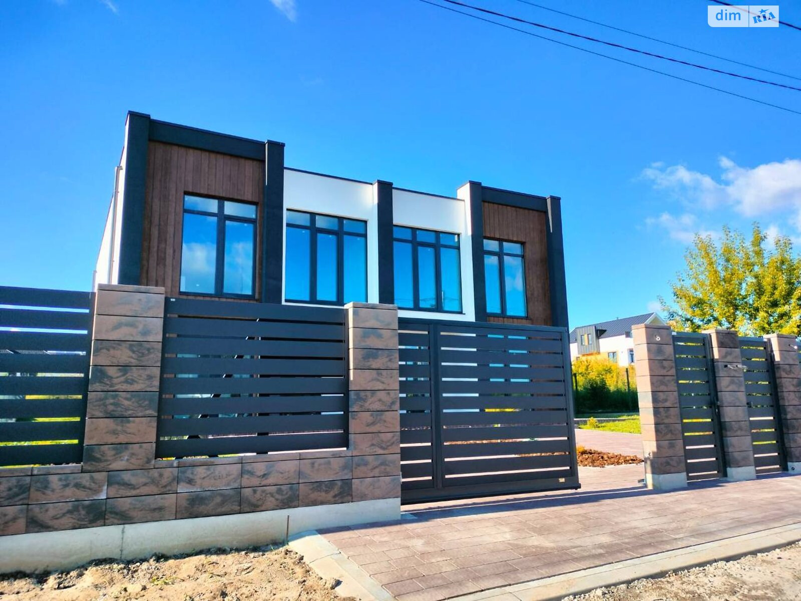двоповерховий будинок з верандою, 280 кв. м, цегла. Продаж у Солонці фото 1 двоповерховий будинок з верандою, 280 кв. м, цегла. Продаж у Солонці фото 1