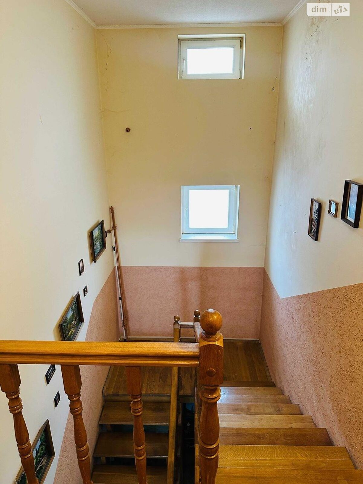 триповерховий будинок з гаражем, 166 кв. м, цегла. Продаж у Солонці фото 1 триповерховий будинок з гаражем, 166 кв. м, цегла. Продаж у Солонці фото 1