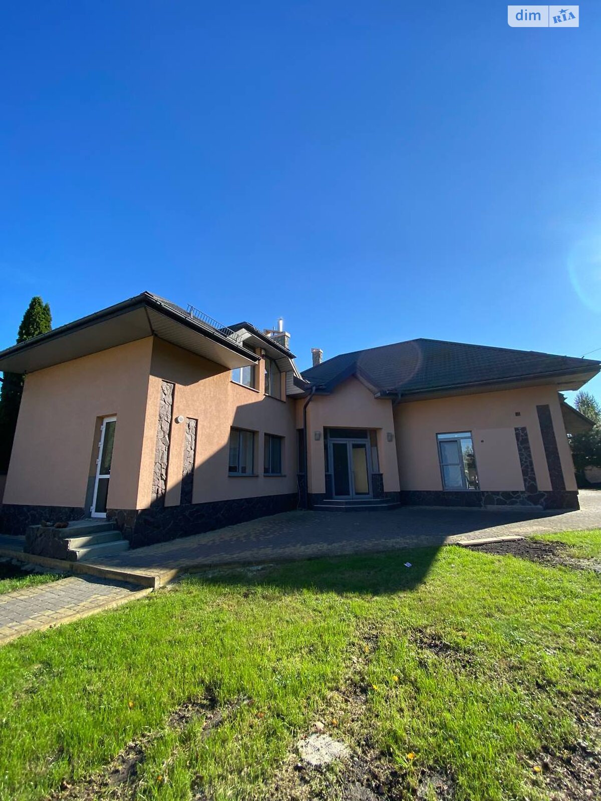 двоповерховий будинок з гаражем, 303 кв. м, цегла. Продаж у Солонці фото 1 двоповерховий будинок з гаражем, 303 кв. м, цегла. Продаж у Солонці фото 1