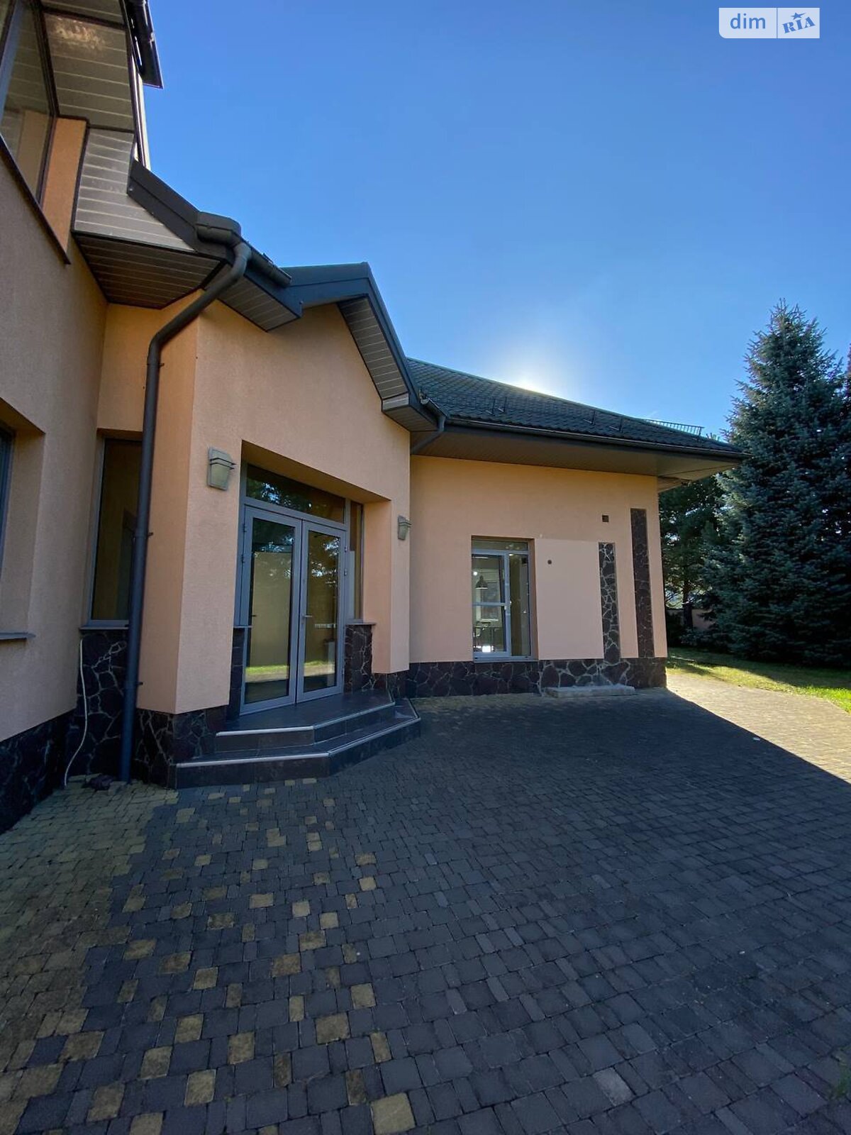 двоповерховий будинок з гаражем, 303 кв. м, цегла. Продаж у Солонці фото 1 двоповерховий будинок з гаражем, 303 кв. м, цегла. Продаж у Солонці фото 1