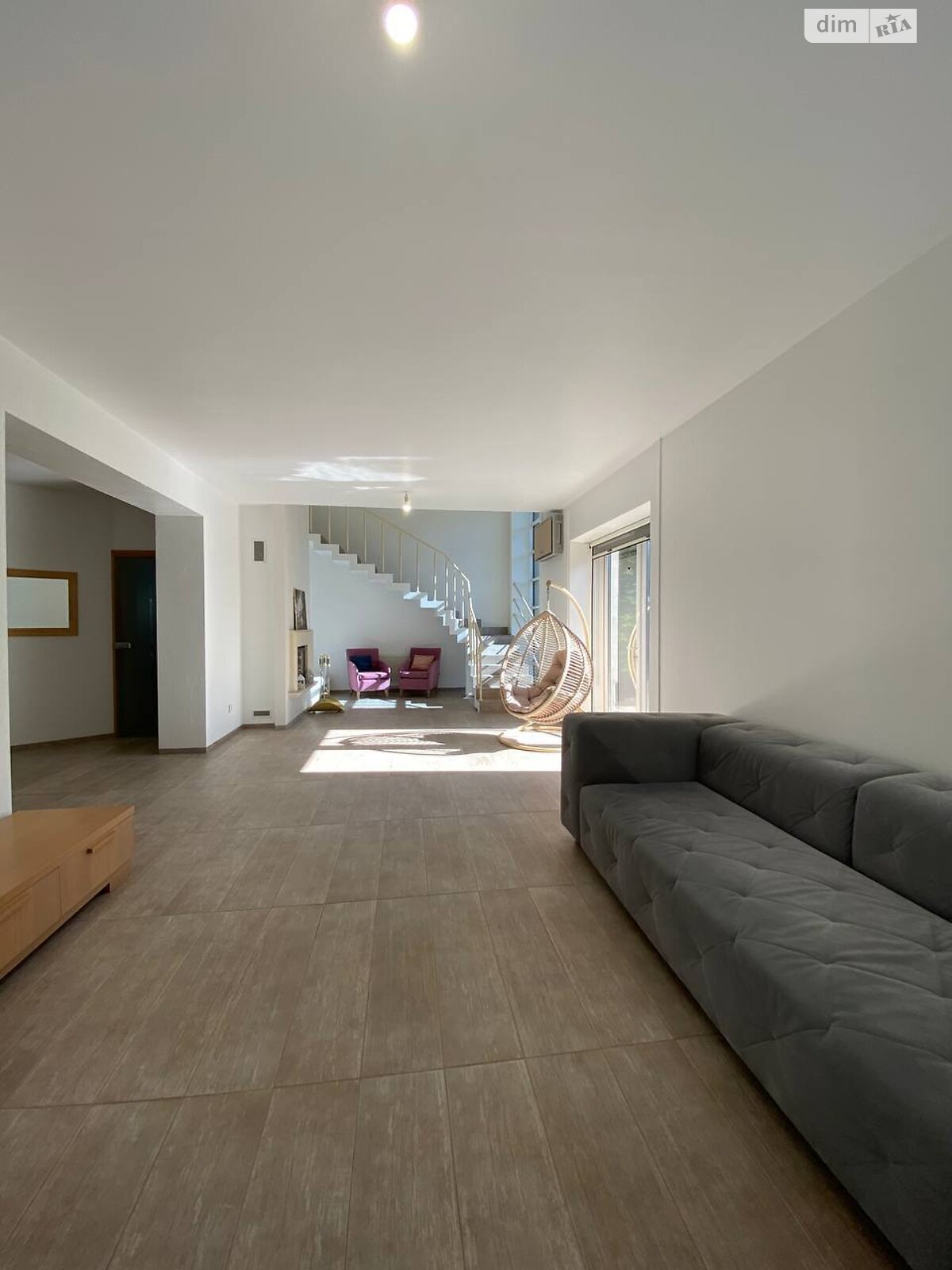 двоповерховий будинок з гаражем, 303 кв. м, цегла. Продаж у Солонці фото 1 двоповерховий будинок з гаражем, 303 кв. м, цегла. Продаж у Солонці фото 1