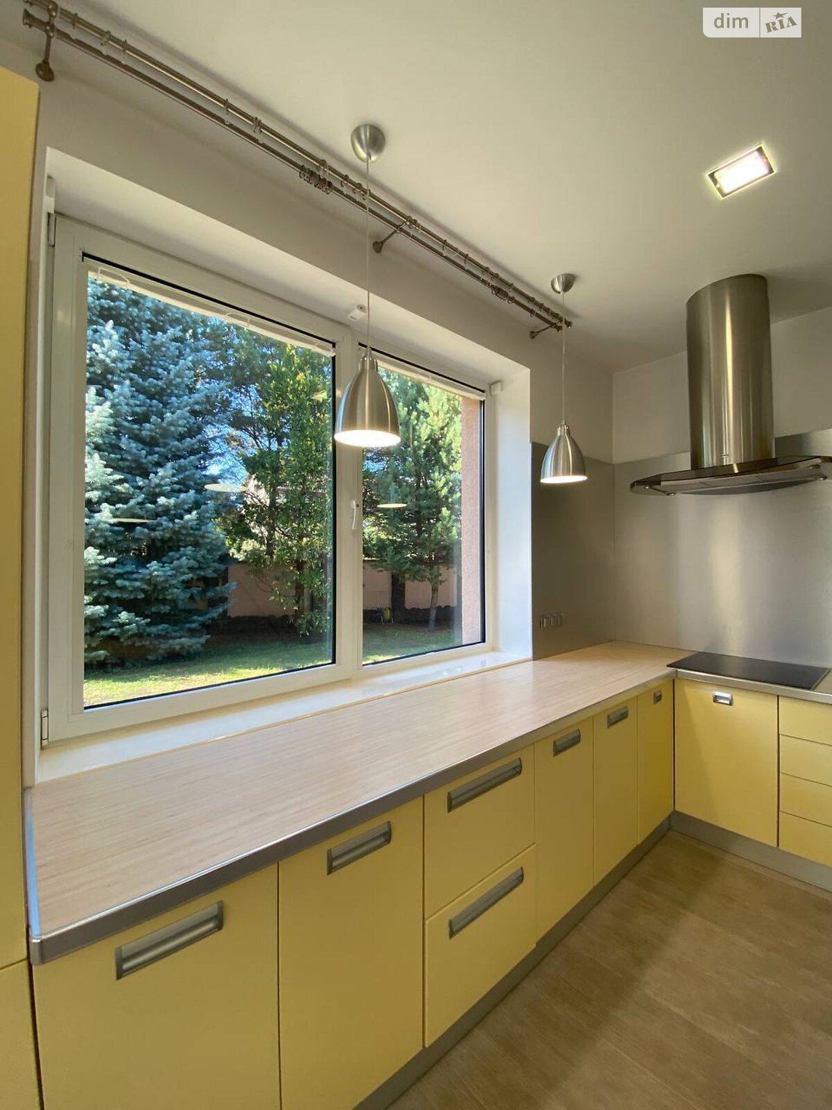 двоповерховий будинок з гаражем, 303 кв. м, цегла. Продаж у Солонці фото 1 двоповерховий будинок з гаражем, 303 кв. м, цегла. Продаж у Солонці фото 1