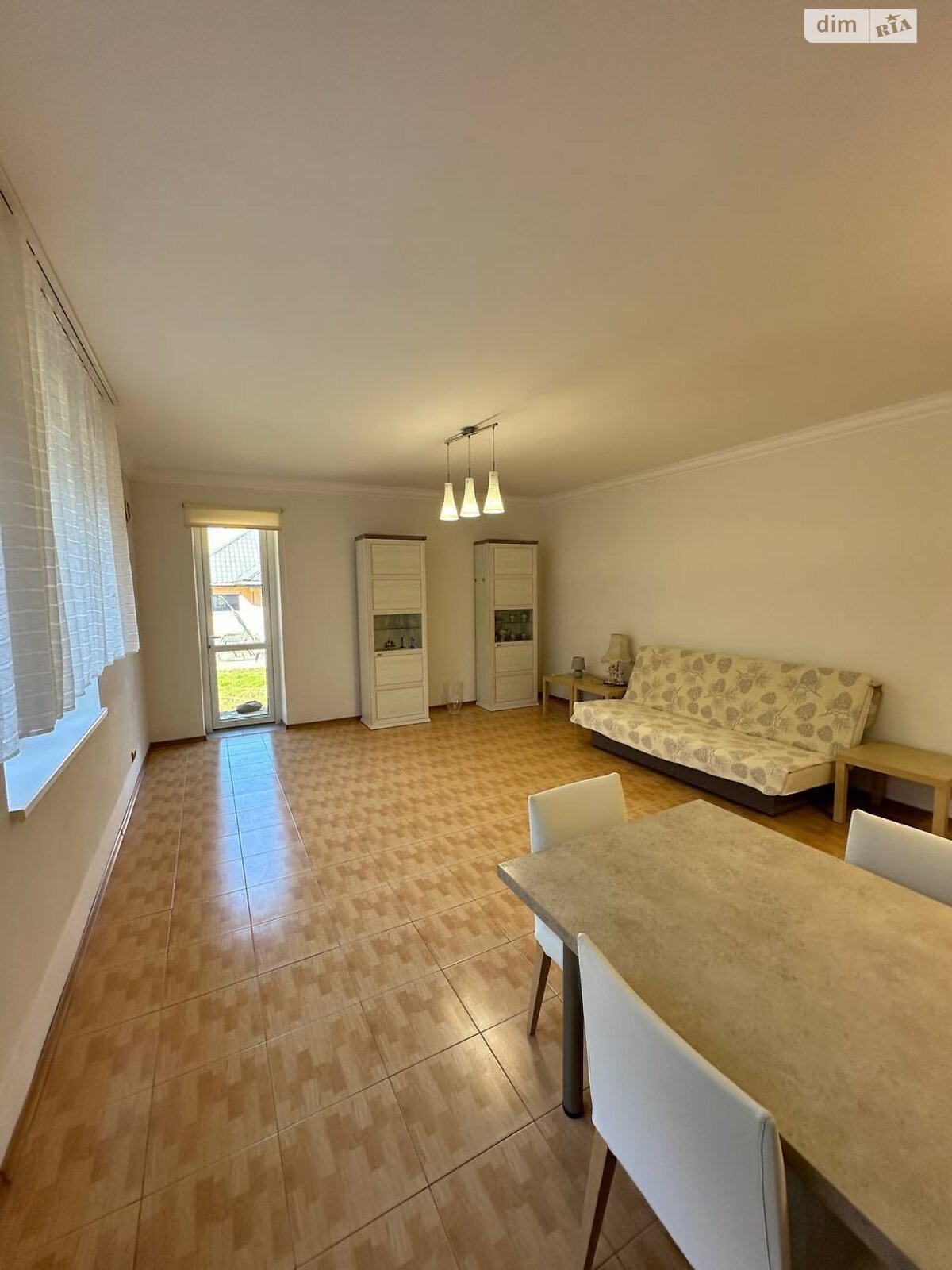 двоповерховий будинок з гаражем, 303 кв. м, цегла. Продаж у Солонці фото 1 двоповерховий будинок з гаражем, 303 кв. м, цегла. Продаж у Солонці фото 1