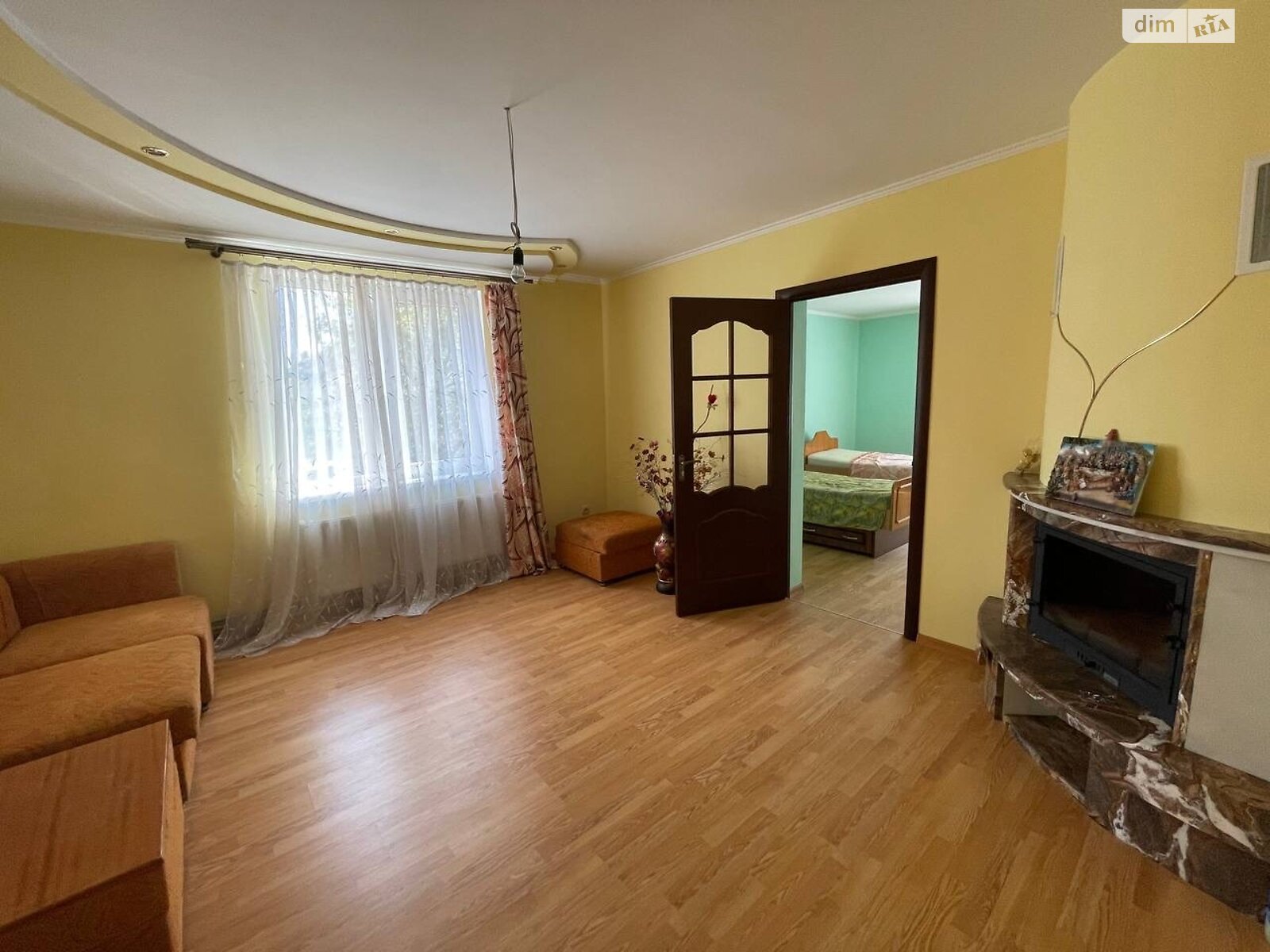 двоповерховий будинок з ремонтом, 193.4 кв. м, цегла. Продаж у Солотвині фото 1 двоповерховий будинок з ремонтом, 193.4 кв. м, цегла. Продаж у Солотвині фото 1