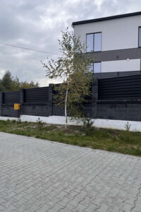 триповерховий будинок з верандою, 296 кв. м, цегла. Продаж у Солуках фото 2 триповерховий будинок з верандою, 296 кв. м, цегла. Продаж у Солуках фото 2
