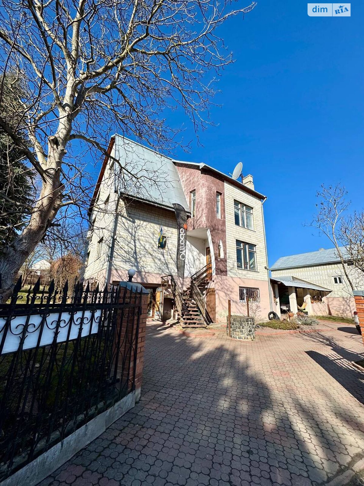 четырехэтажный дом с мансардой, 398.1 кв. м, кирпич. Продажа в Сосновке район Сосновка фото 1 четырехэтажный дом с мансардой, 398.1 кв. м, кирпич. Продажа в Сосновке район Сосновка фото 1