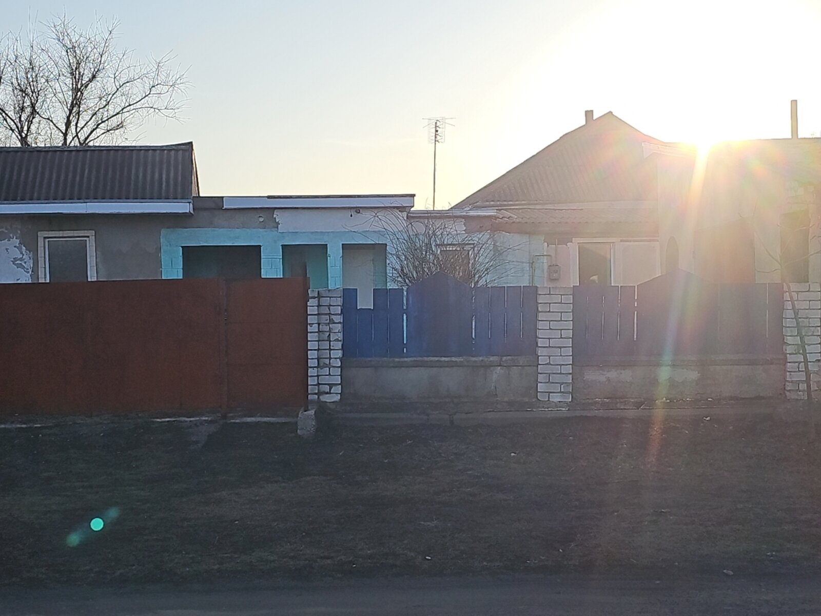 одноповерховий будинок з гаражем, 81.5 кв. м, цегла. Продаж у Сотниківці фото 1 одноповерховий будинок з гаражем, 81.5 кв. м, цегла. Продаж у Сотниківці фото 1